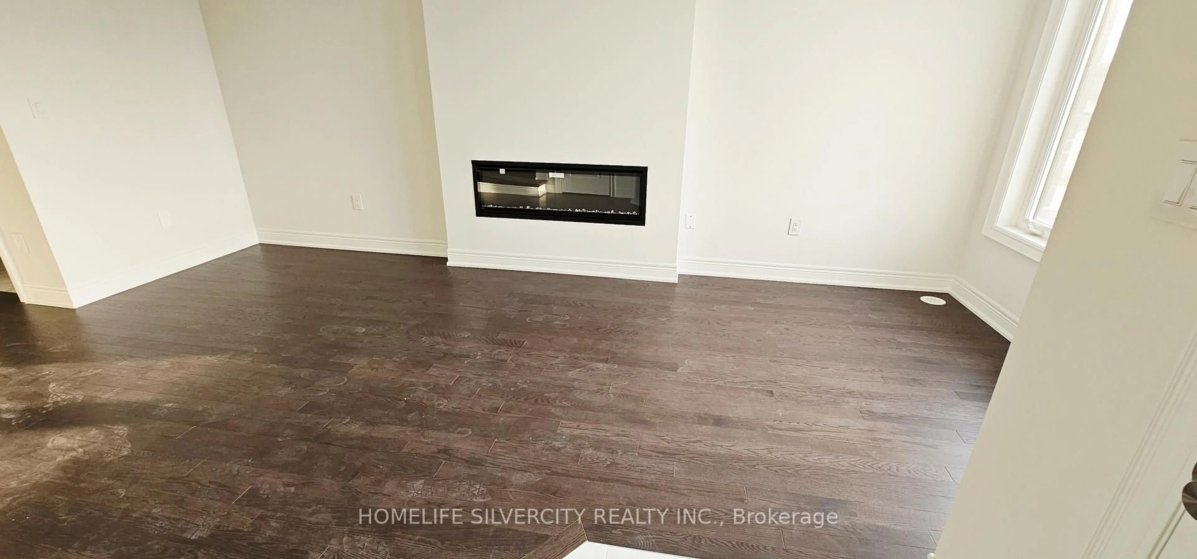 A pic of a room for 383 Inspire Blvd, Brampton Ontario L6R 4E4