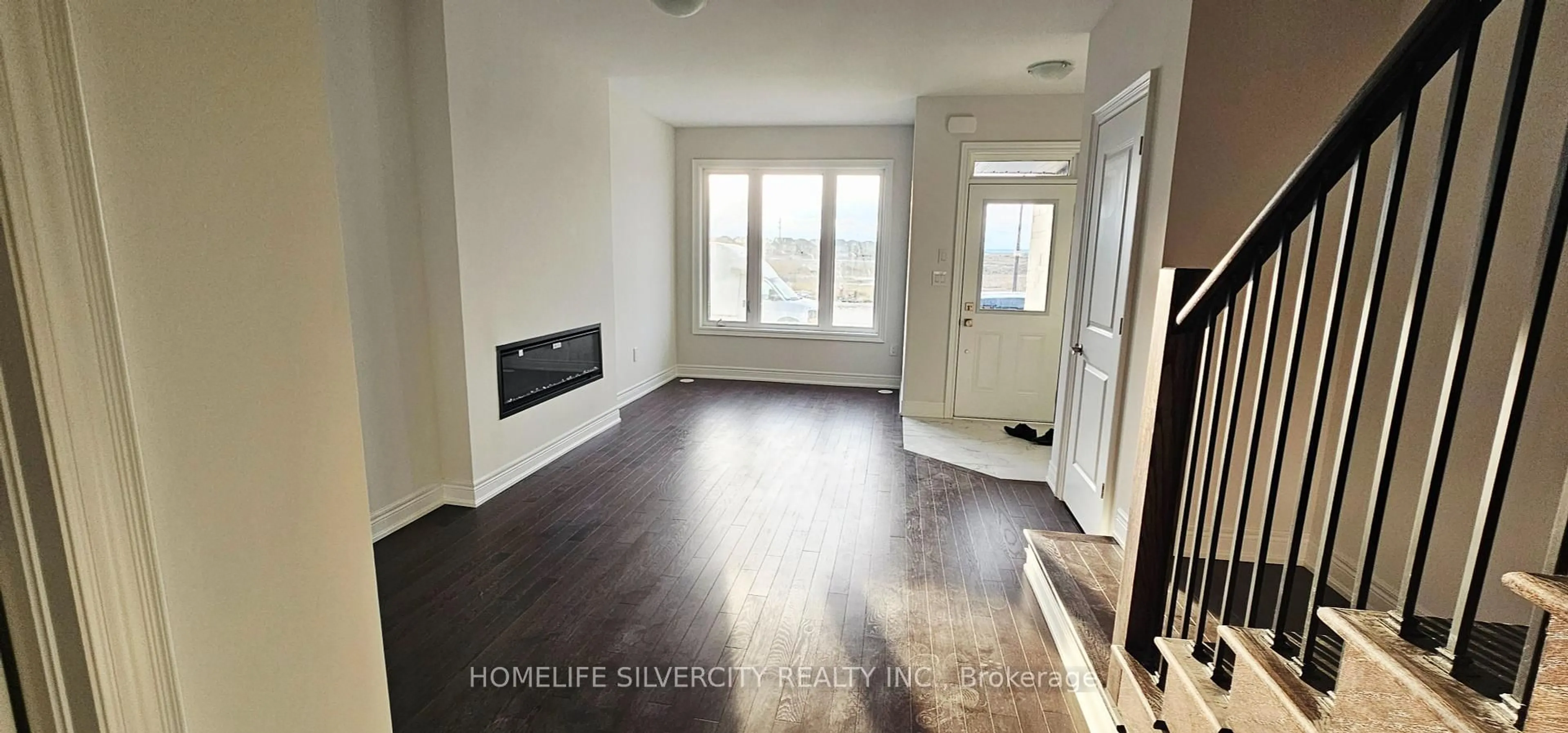 A pic of a room for 383 Inspire Blvd, Brampton Ontario L6R 4E4