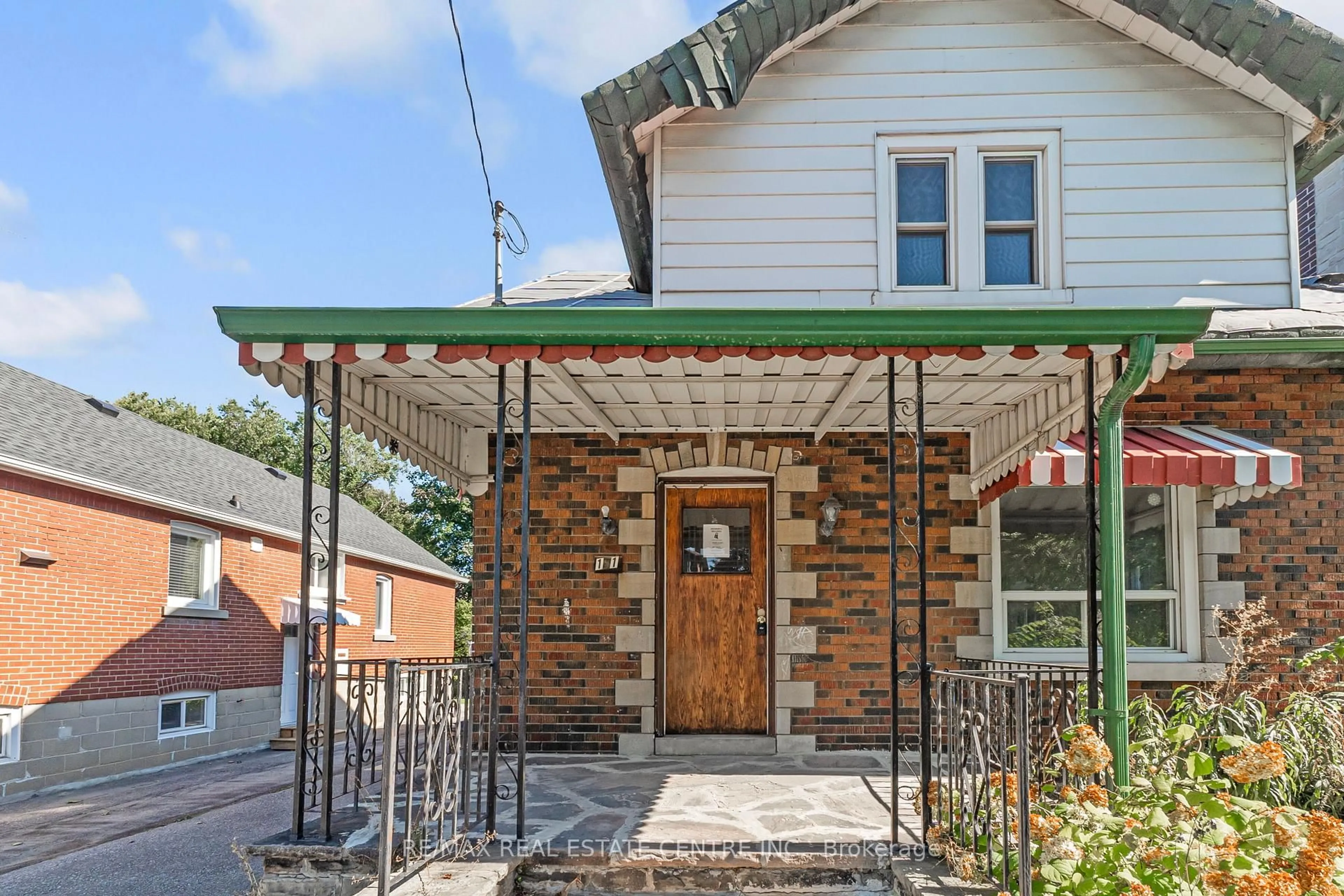 Home with brick exterior material, street for 101 Ninth St, Toronto Ontario M8V 3E5