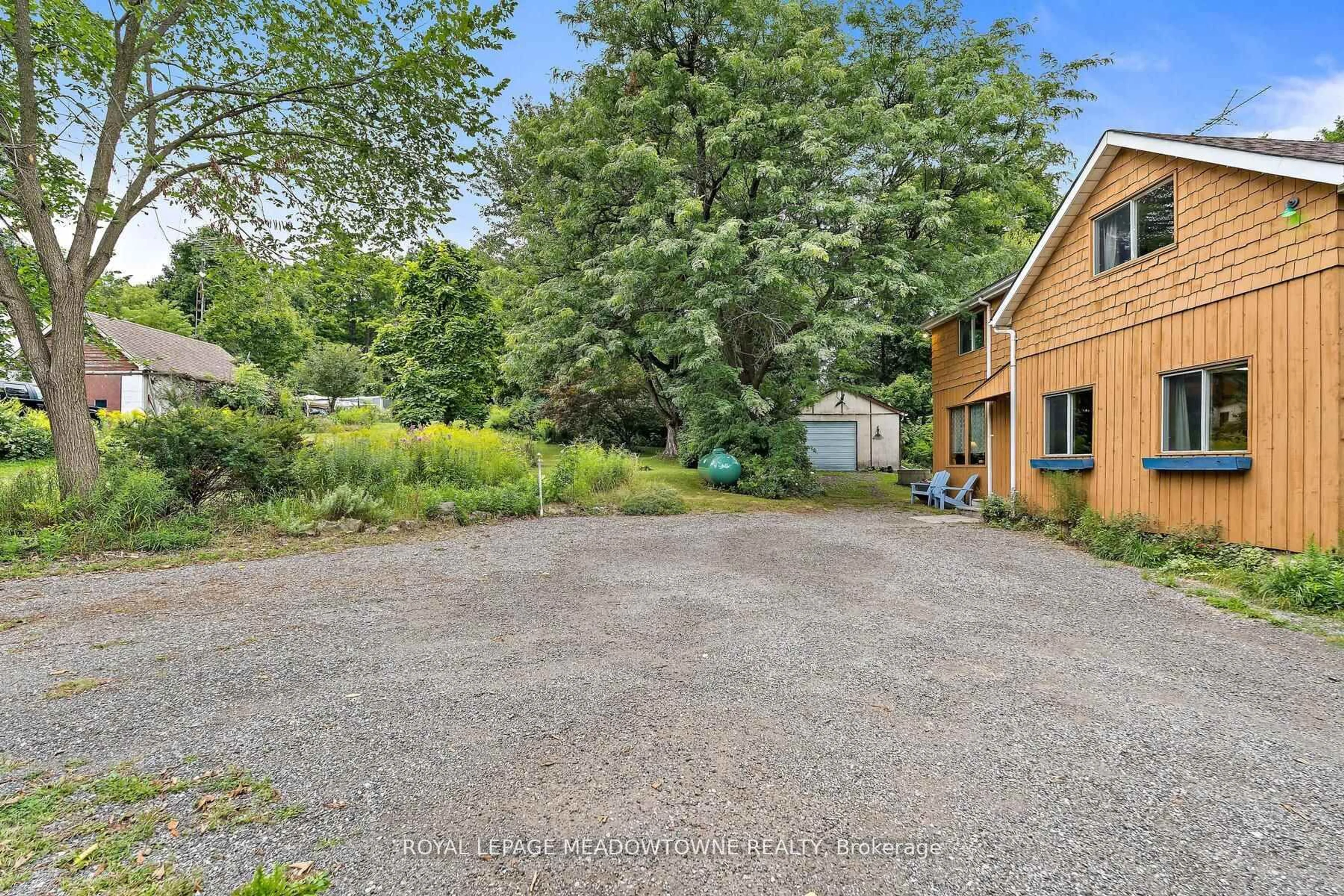 Unknown for 11369 22 Side Rd, Halton Hills Ontario L0P 1H0