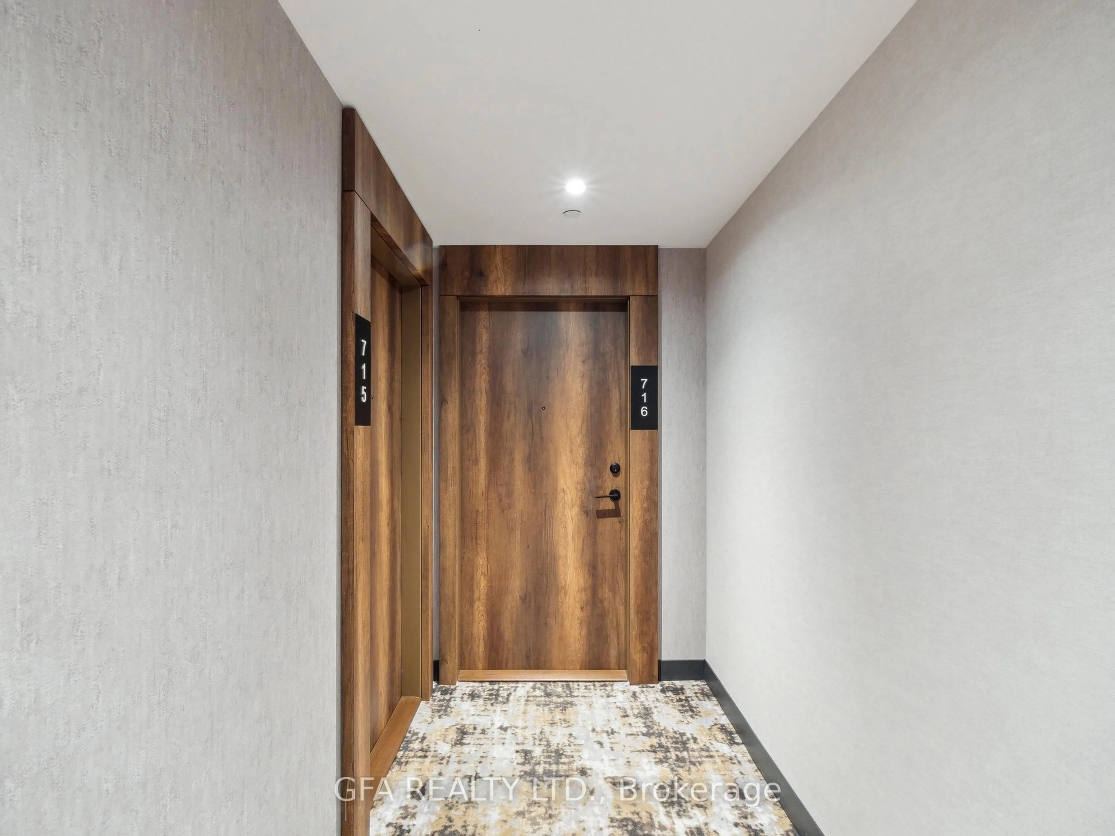 Indoor foyer for 251 Manitoba St #716, Toronto Ontario M8Y 0C7