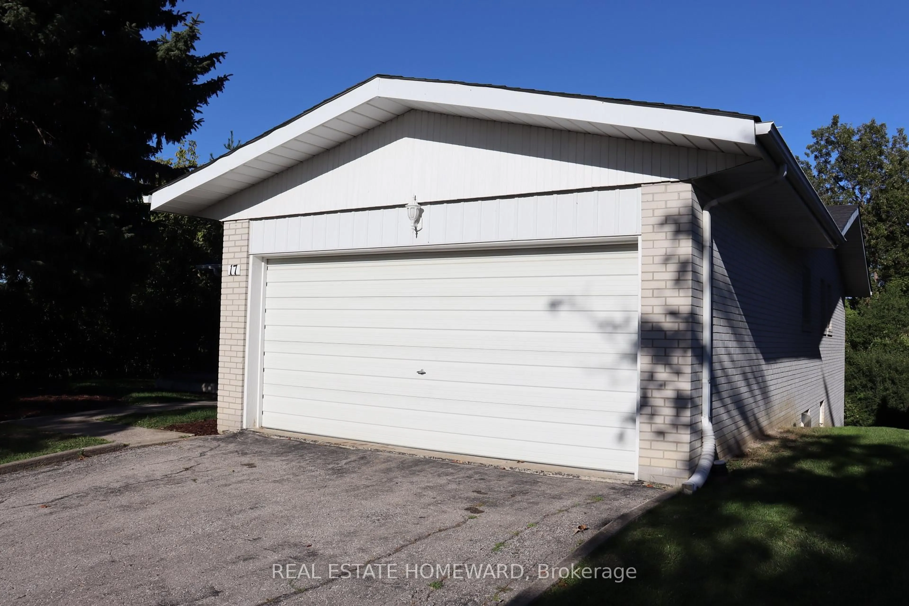 Indoor garage for 17 Collingdale Rd, Toronto Ontario M9V 3R2