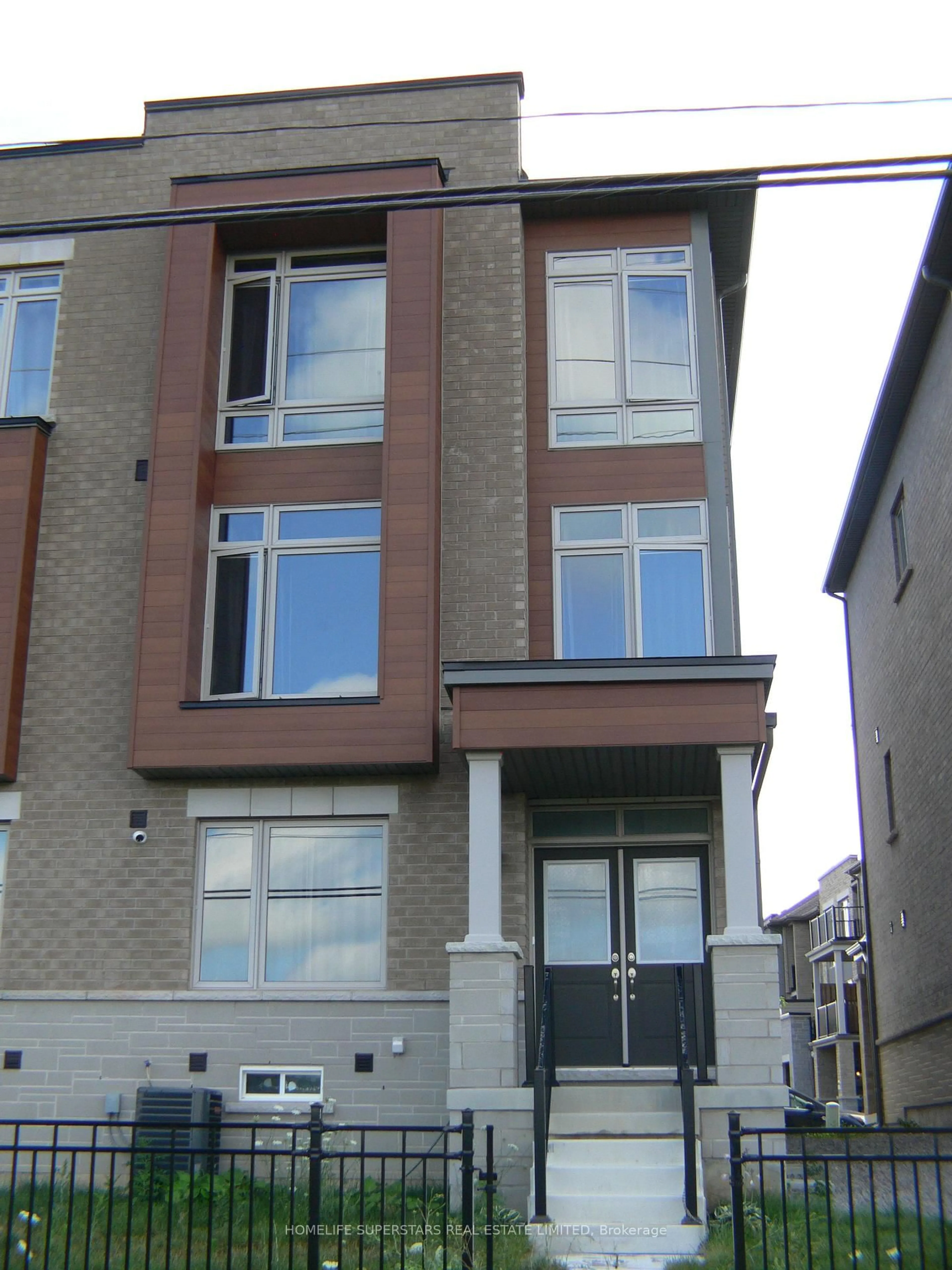 Home with brick exterior material, street for 95 Donald Ficht Cres, Brampton Ontario L7A 5H7