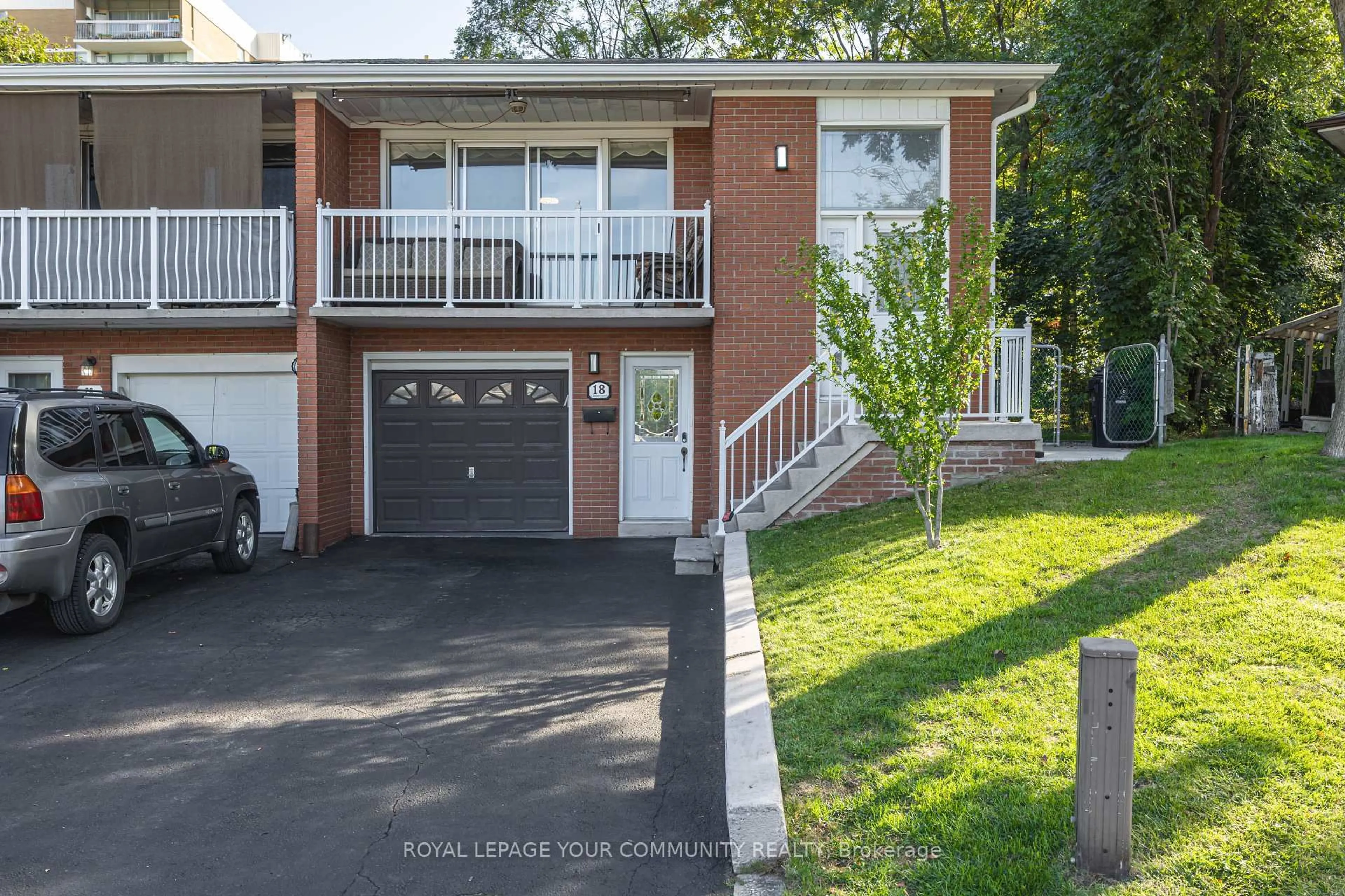 Unknown for 18 Loomis Crt, Toronto Ontario M3J 1P8