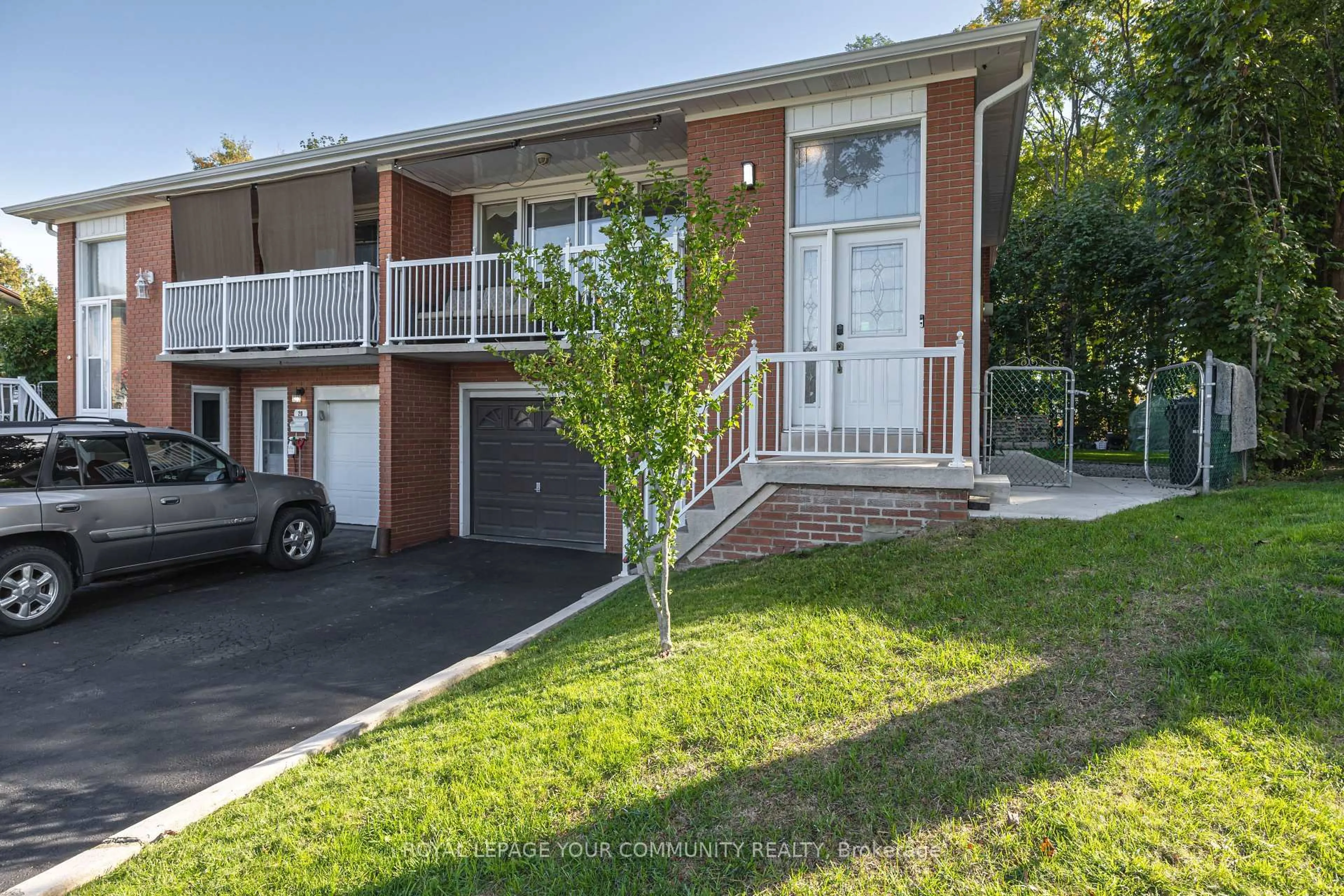 Unknown for 18 Loomis Crt, Toronto Ontario M3J 1P8