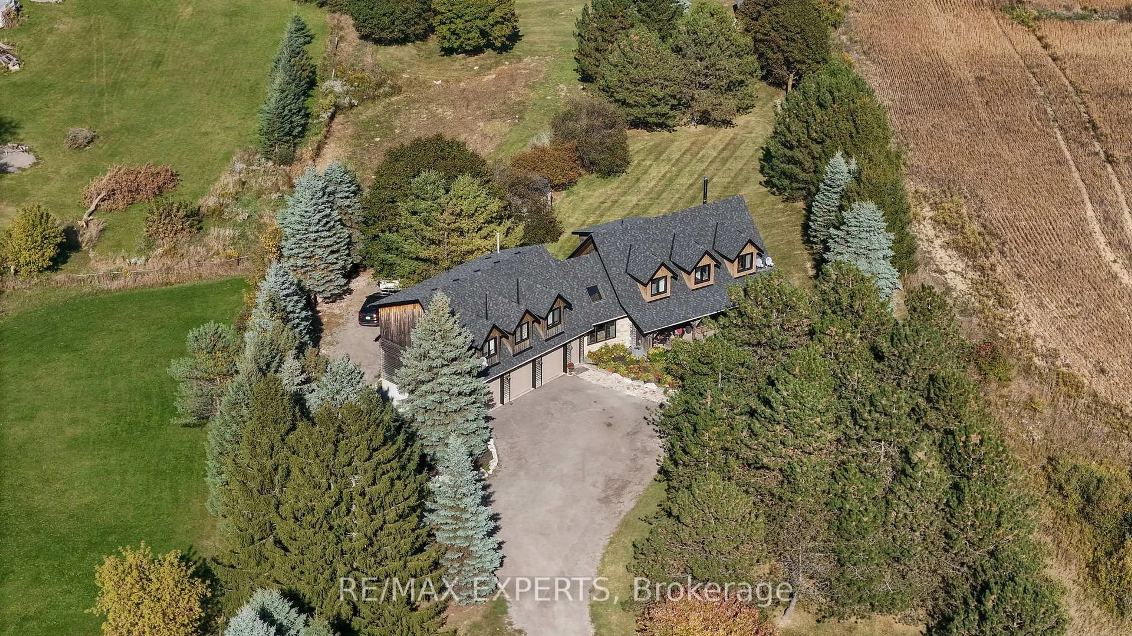 A pic from outside/outdoor area/front of a property/back of a property/a pic from drone, unknown for 15481 Mount Wolfe Rd, Caledon Ontario L7E 3P3