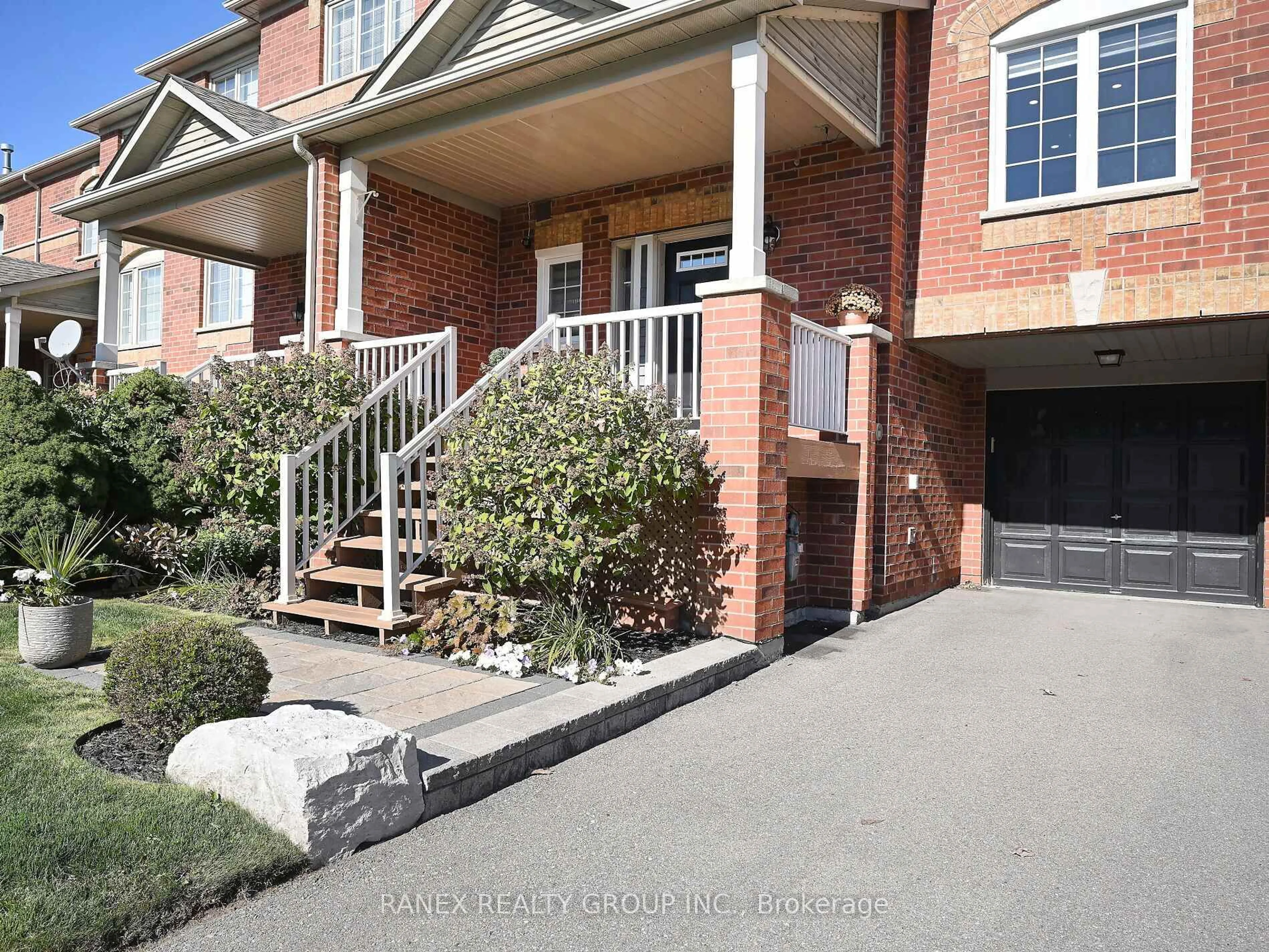 Unknown for 1572 Woodhenge Way, Mississauga Ontario L5N 7S9