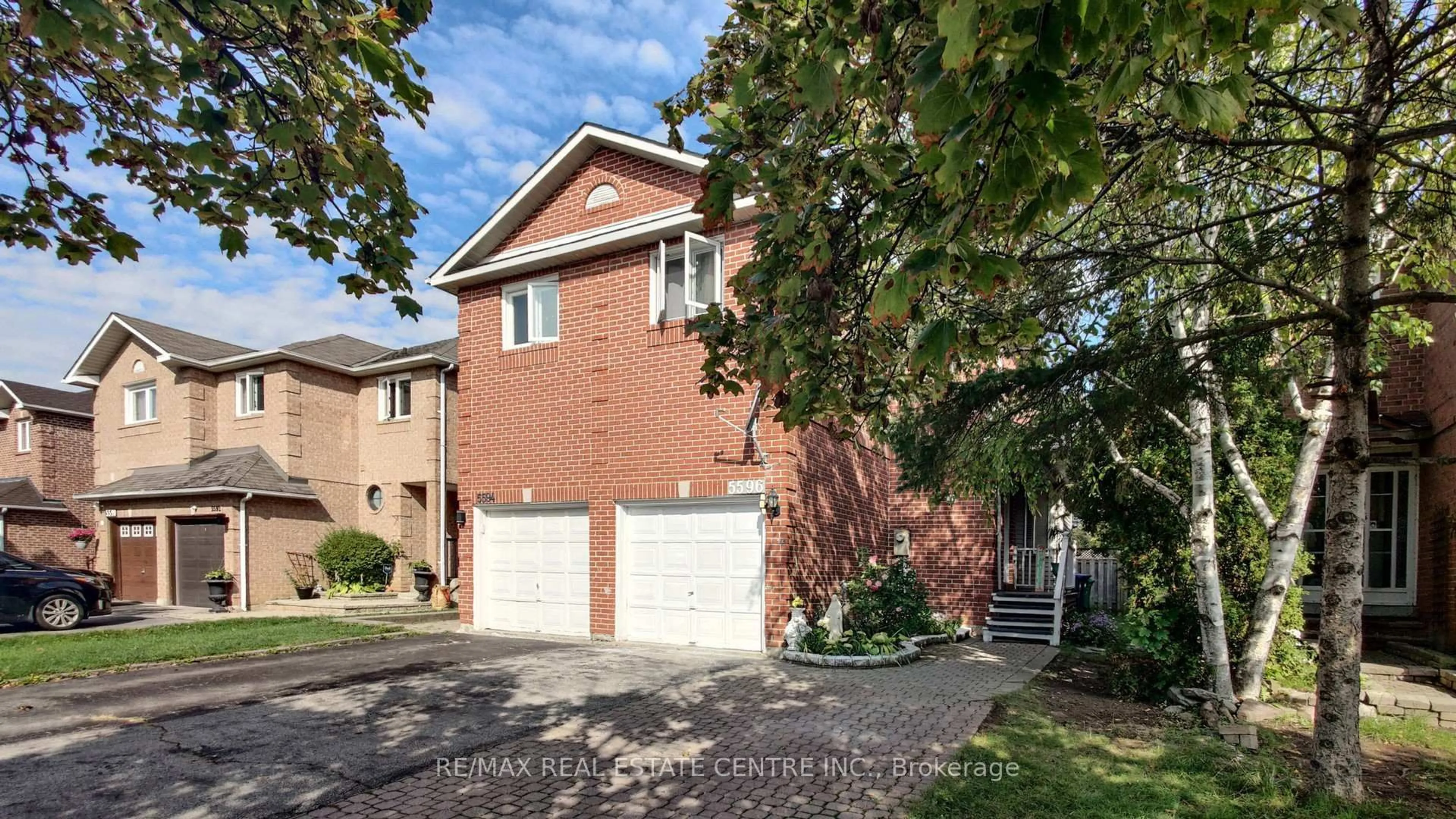 Home with brick exterior material, street for 5596 Whistler Cres, Mississauga Ontario L4Z 3R6