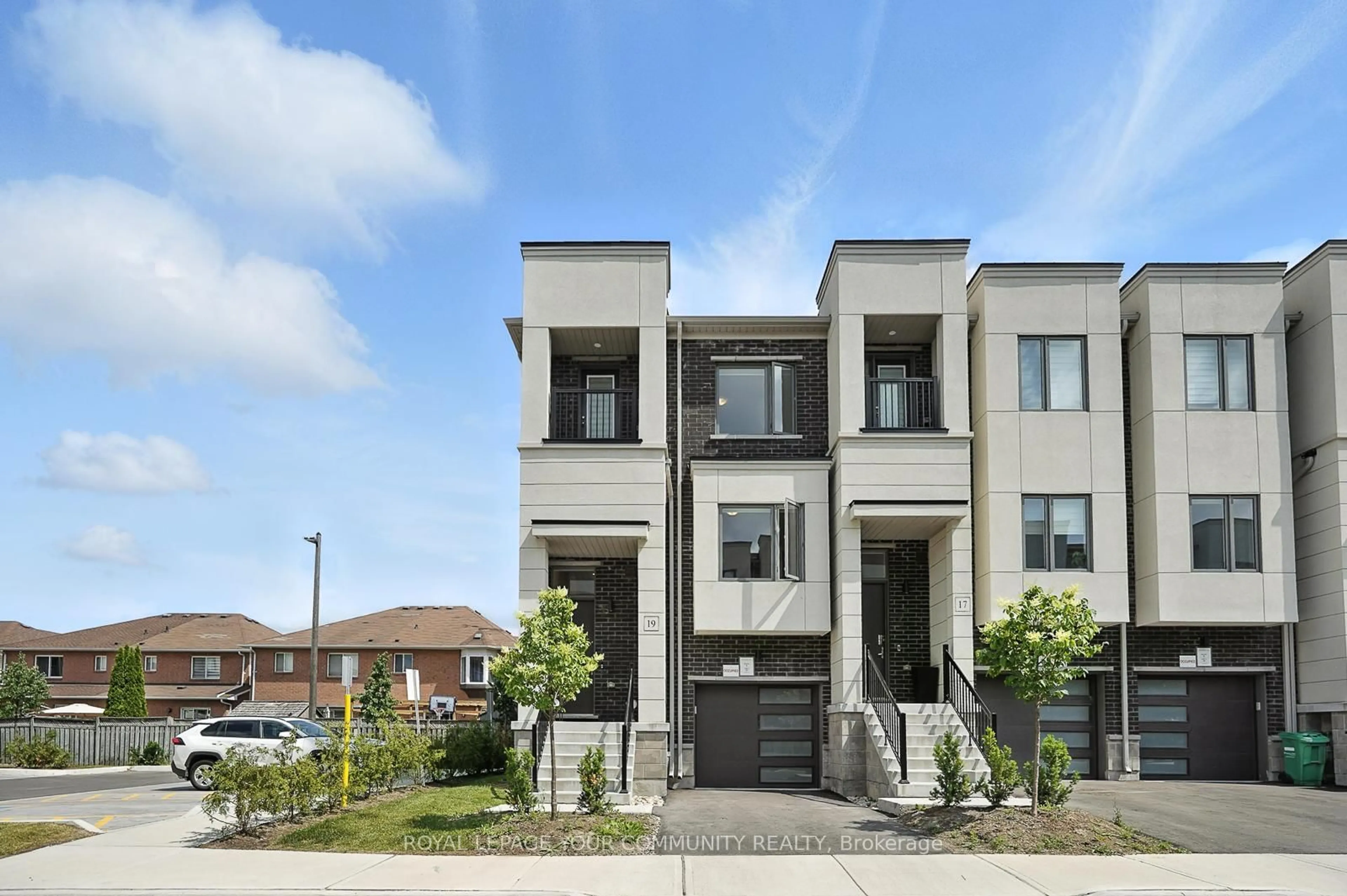 Home with brick exterior material, street for 19 Heathrow Lane, Caledon Ontario L7E 2E1