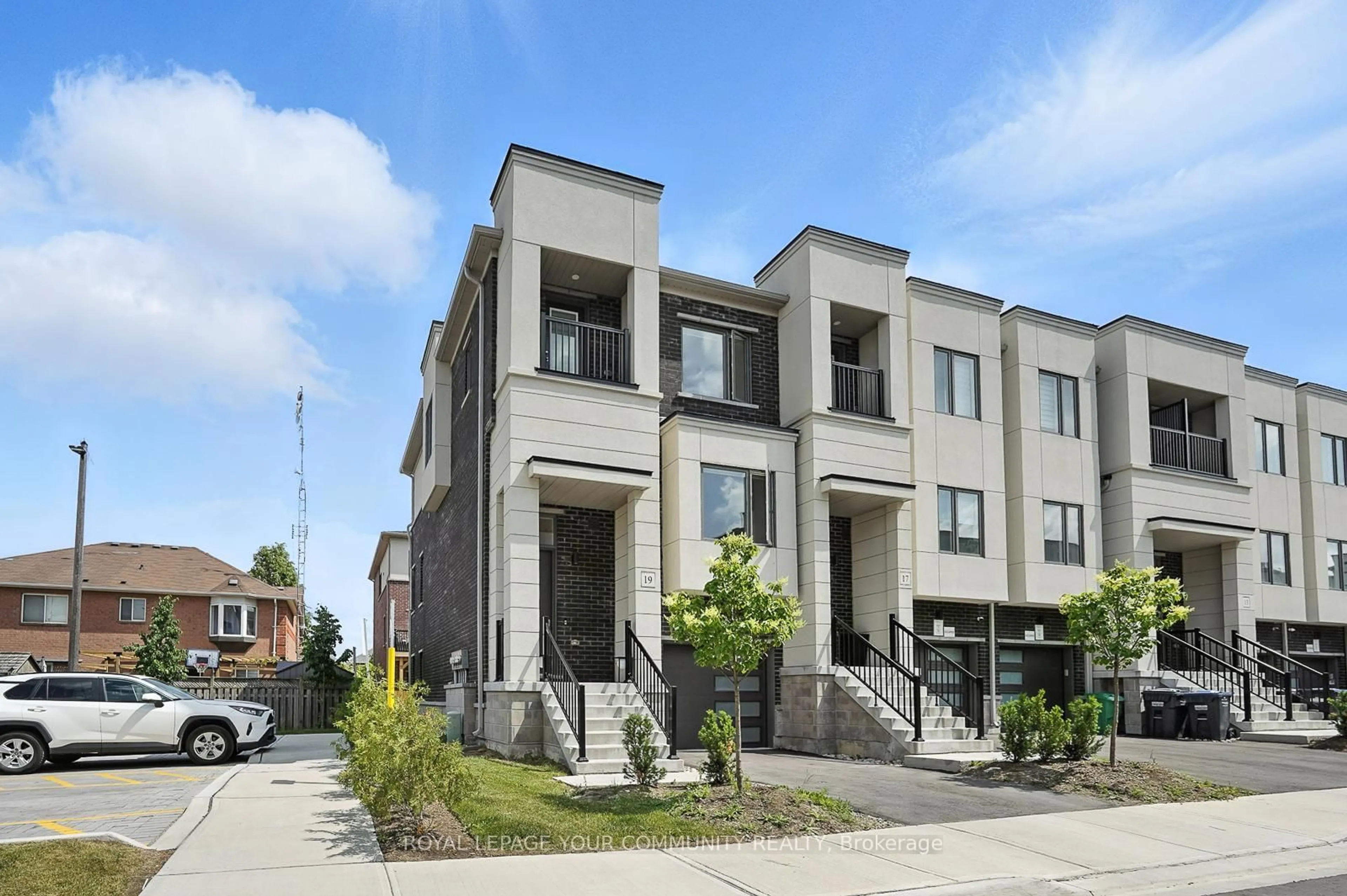 Home with brick exterior material, street for 19 Heathrow Lane, Caledon Ontario L7E 2E1