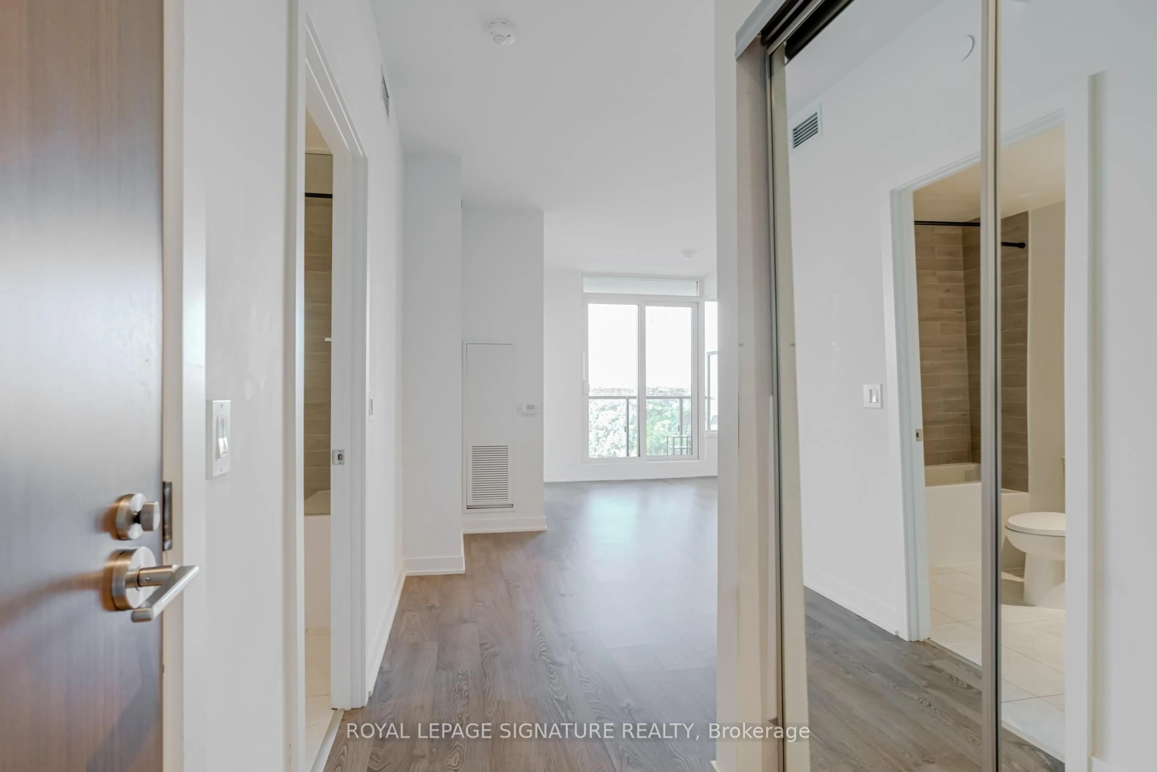 Unknown for 1926 Lake Shore Blvd #2217, Toronto Ontario M6S 1A1
