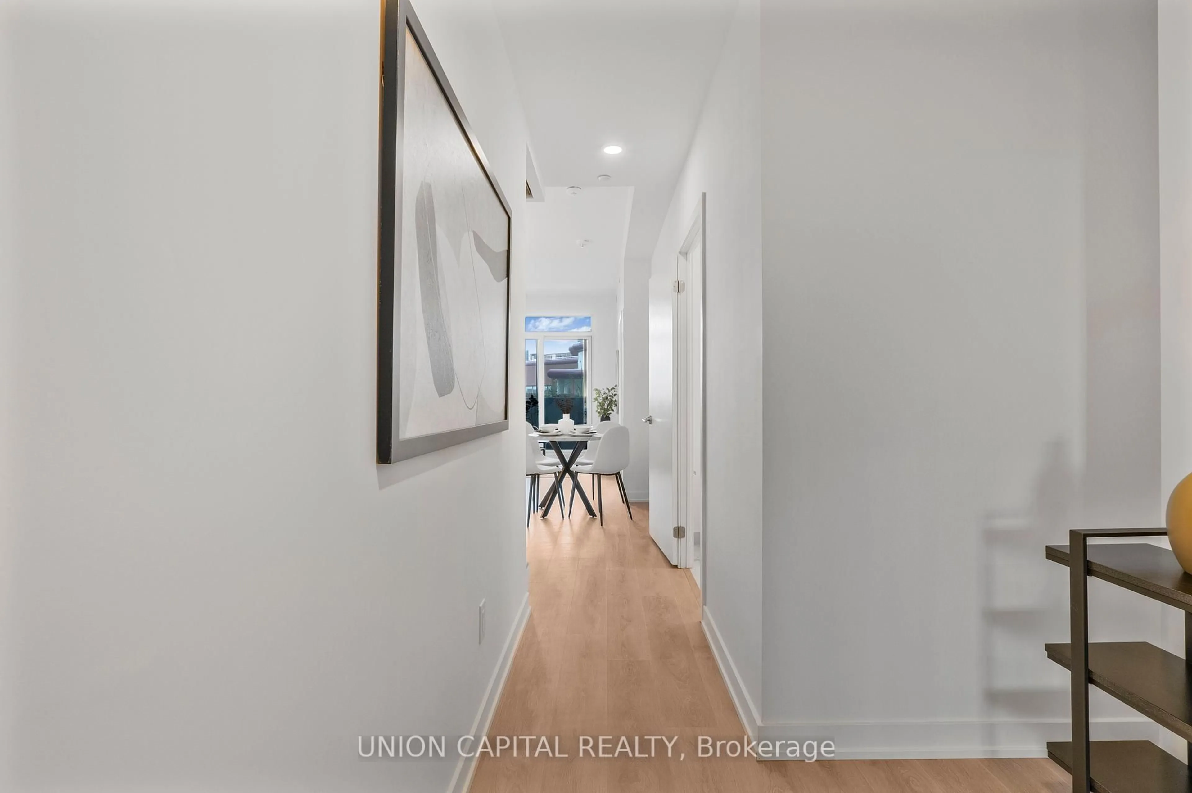 Indoor entryway for 1100 Sheppard Ave #338, Toronto Ontario M3K 0E4