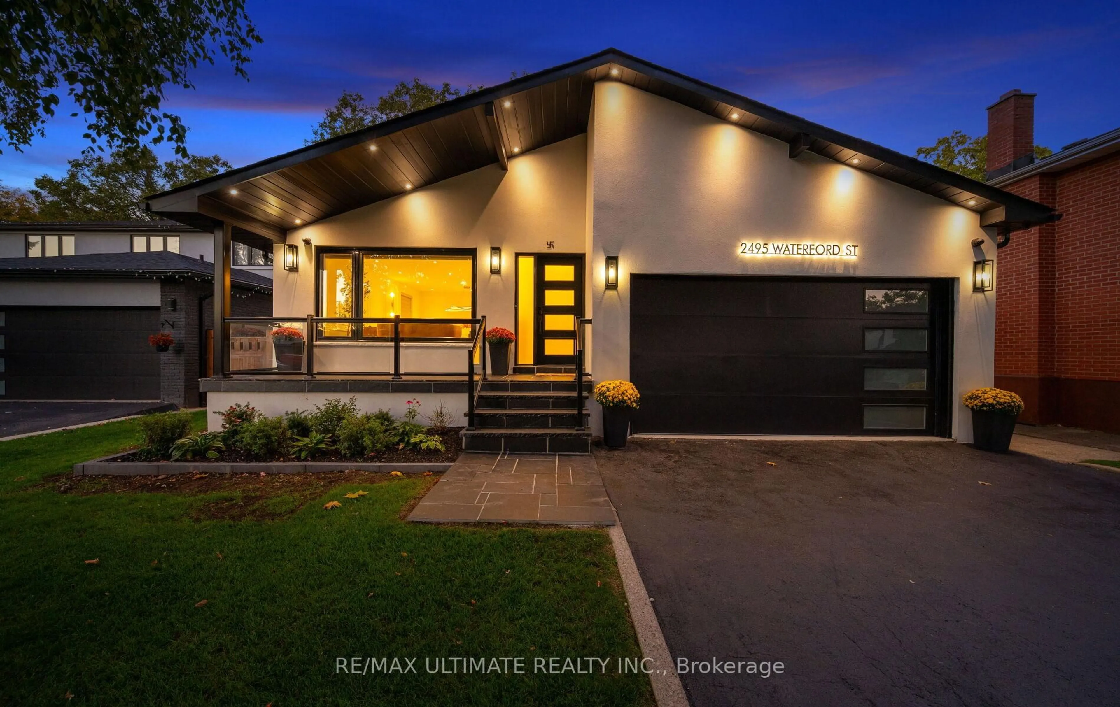 Unknown for 2495 Waterford St, Oakville Ontario L6L 5E5