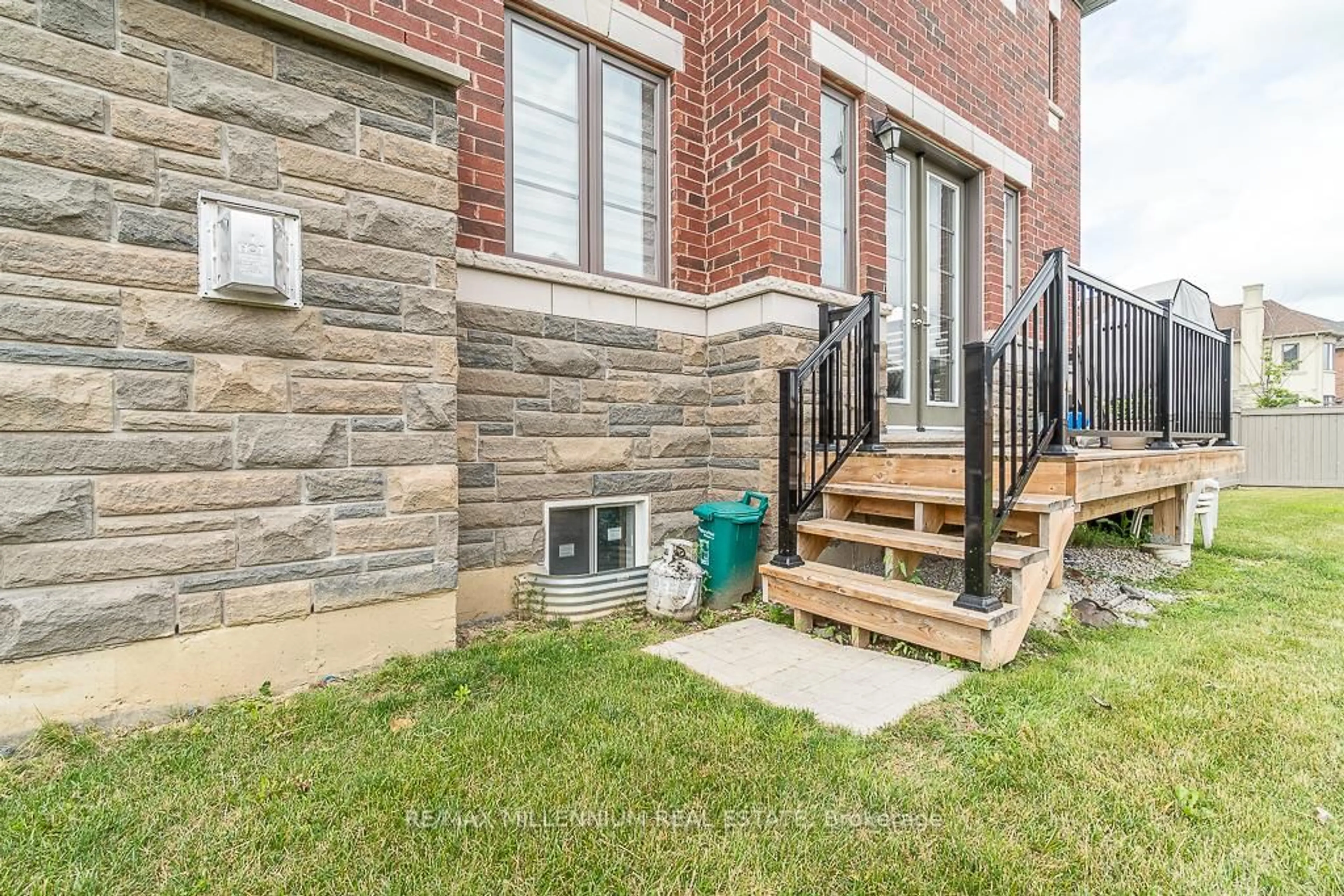 Home with brick exterior material, street for 52 Gordon Randle Dr, Brampton Ontario L6P 4H8