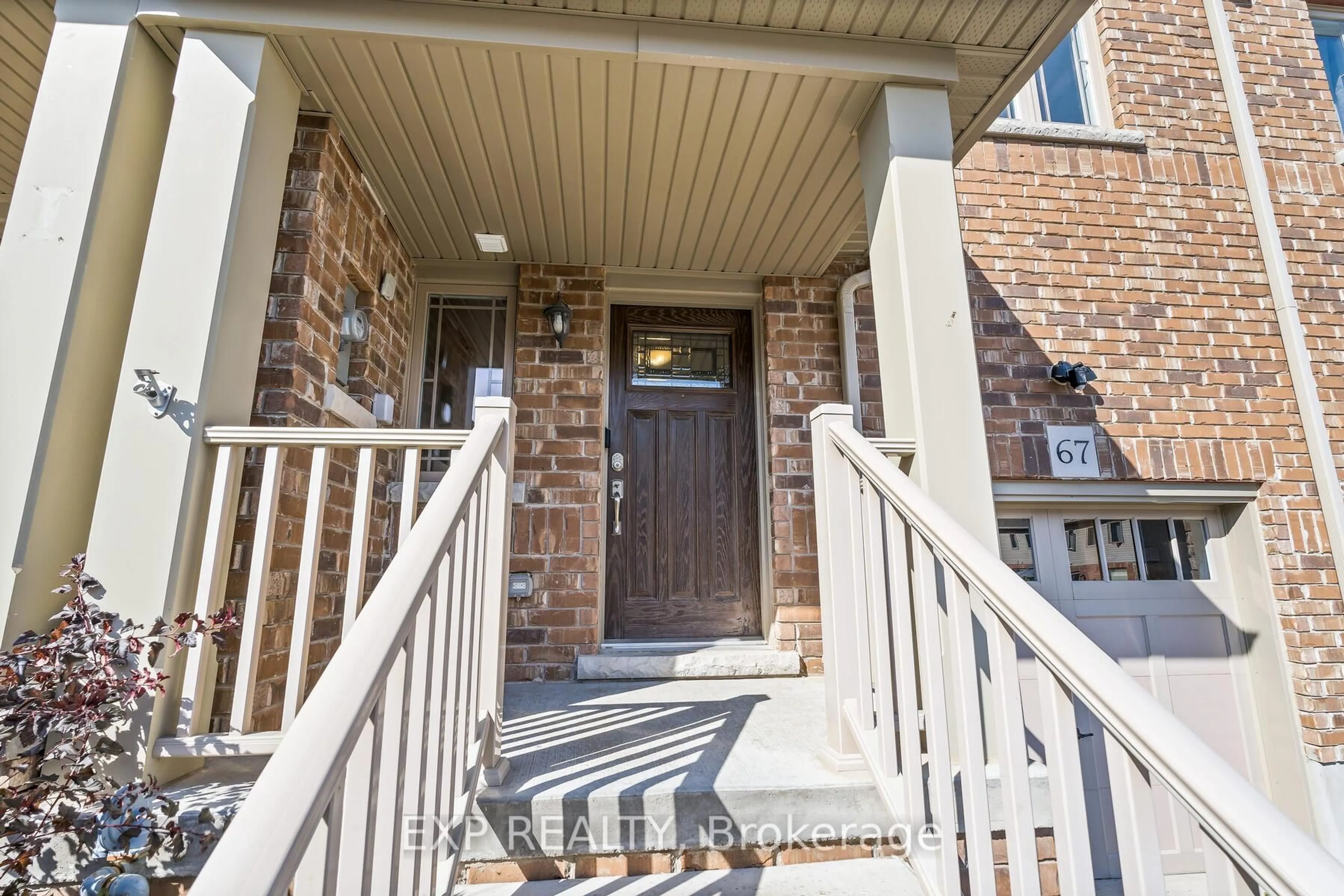 Indoor entryway for 124 Parkinson Cres #67, Orangeville Ontario L9W 6R7