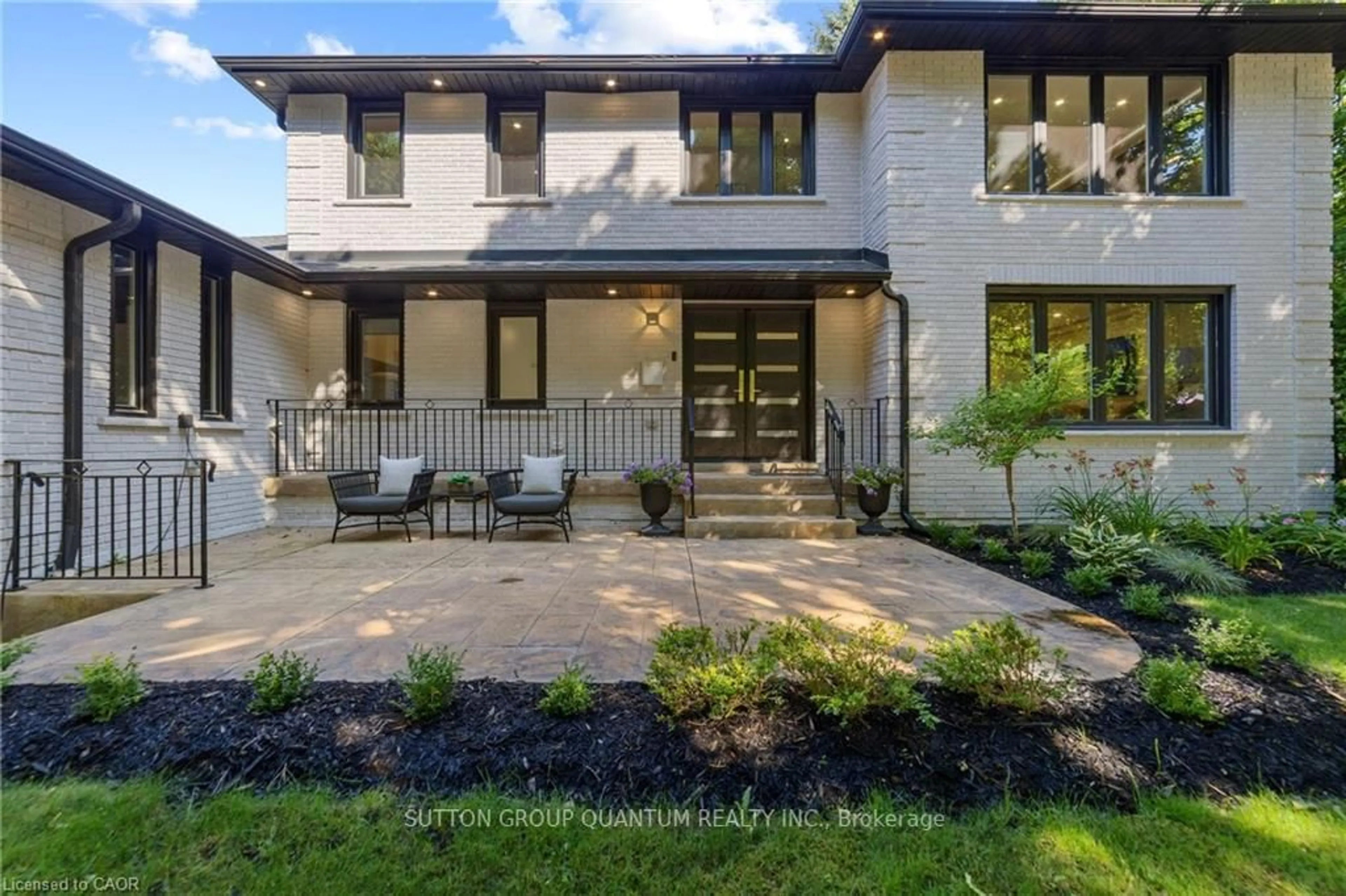 Home with brick exterior material, street for 1857 Friar Tuck Crt, Mississauga Ontario L5K 2L4