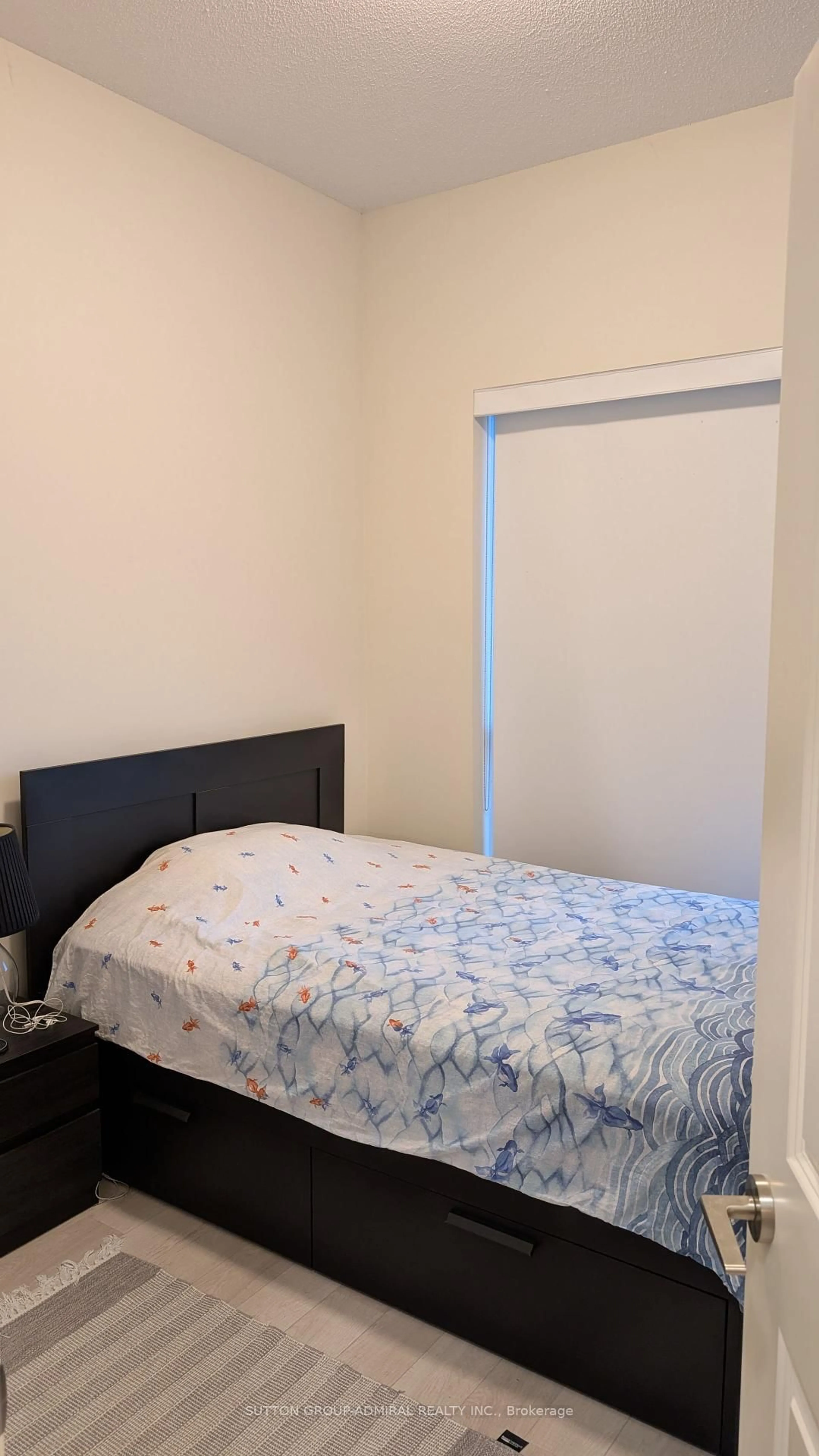 A pic of a room for 39 Annie Craig Dr #PH12, Toronto Ontario M8N 0H1