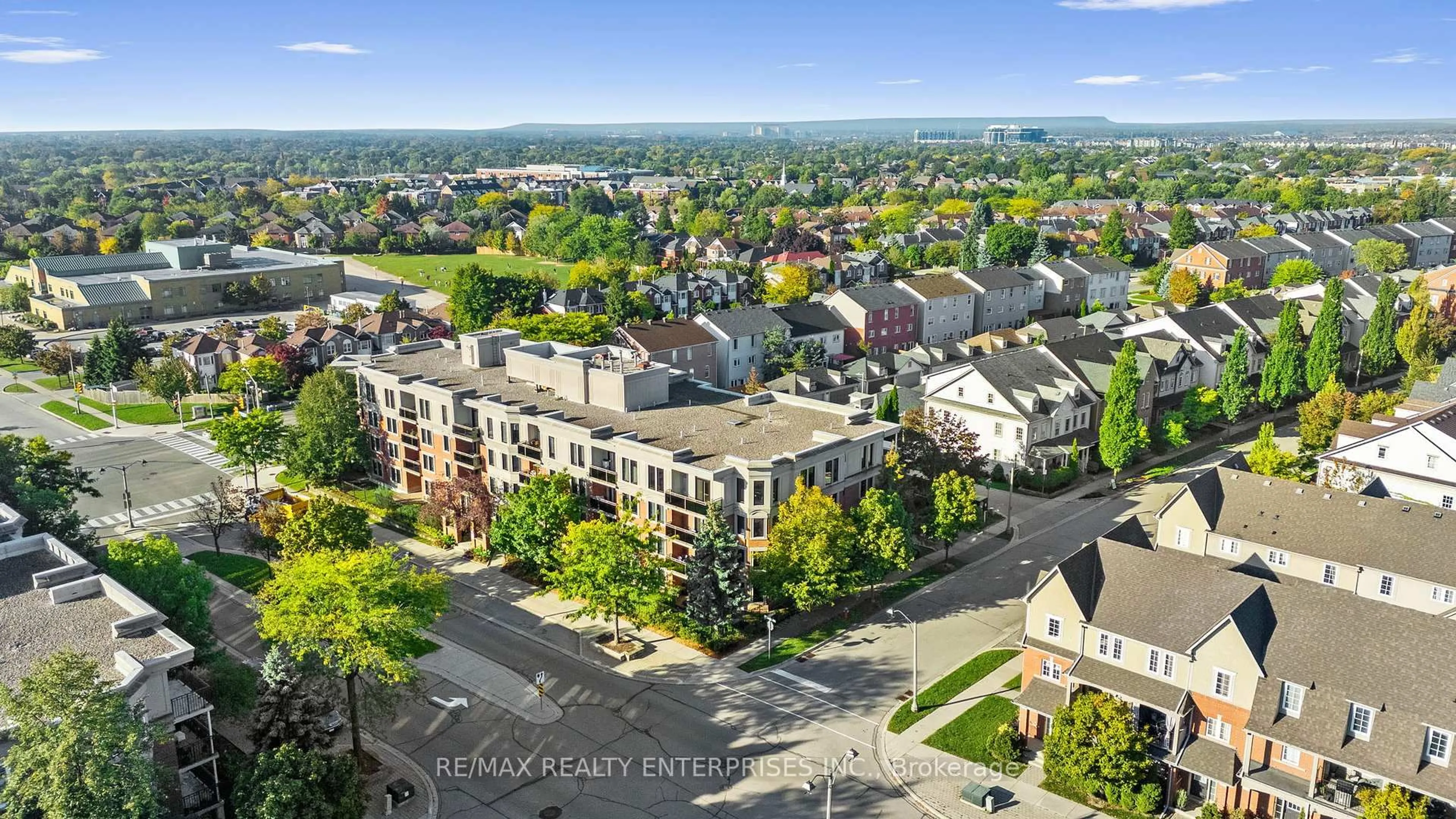 A pic from outside/outdoor area/front of a property/back of a property/a pic from drone, city buildings view from balcony for 2300 Parkhaven Blvd #303, Oakville Ontario L6H 6V9