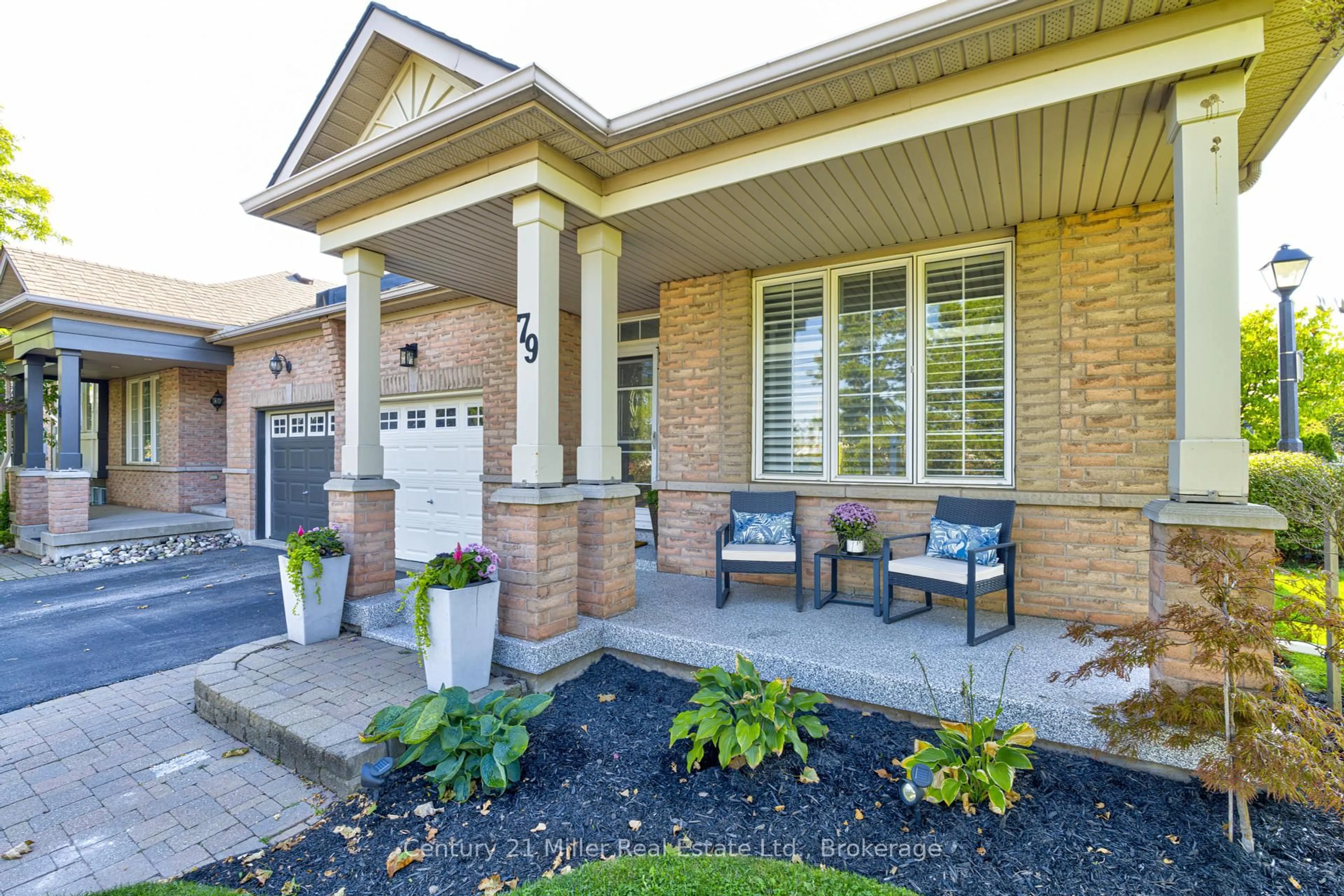 Home with brick exterior material, street for 2243 Turnberry Rd #79, Burlington Ontario L7M 4Y5