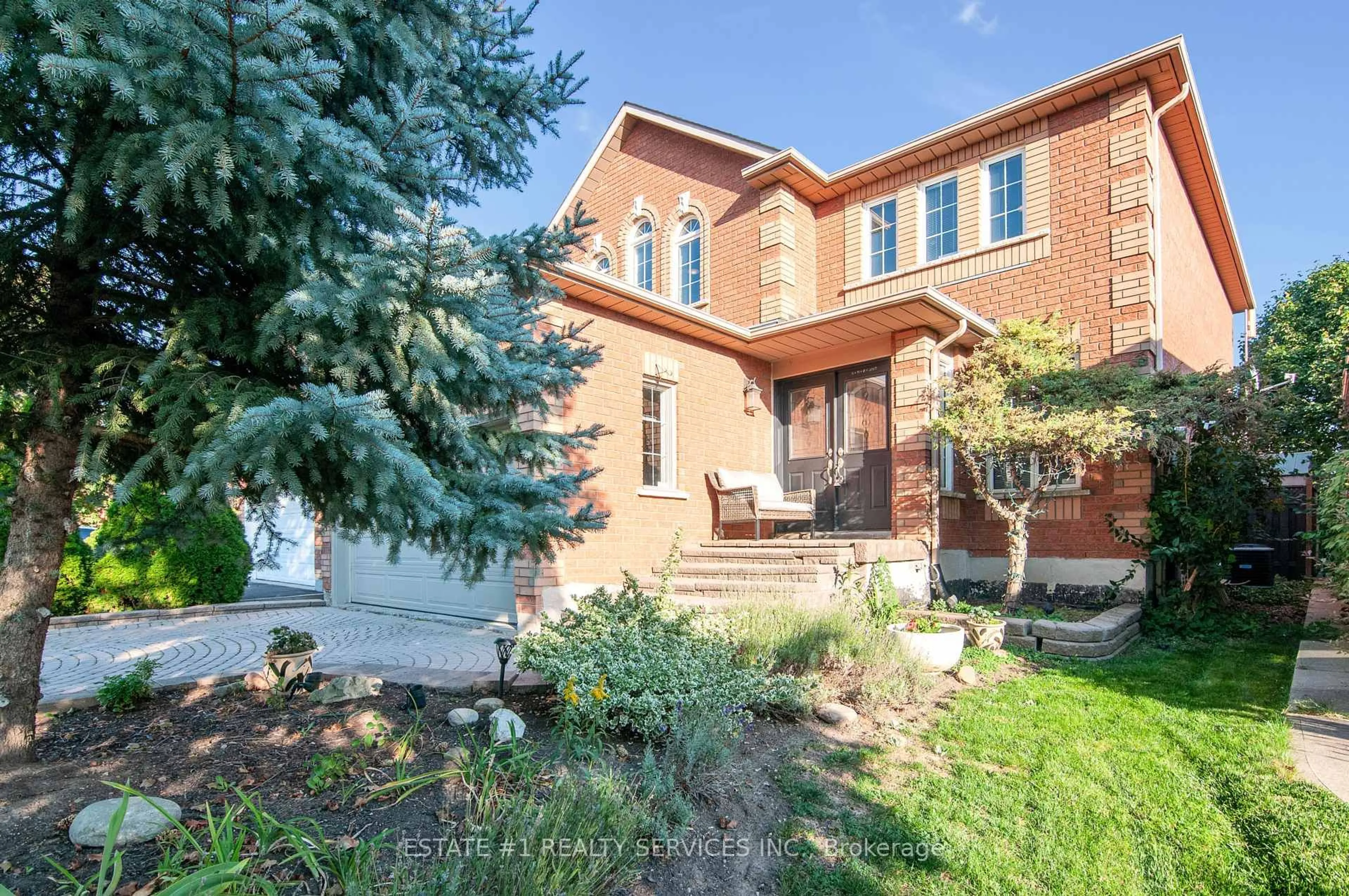 Home with brick exterior material, street for 102 Cresthaven Rd, Brampton Ontario L7A 1J4