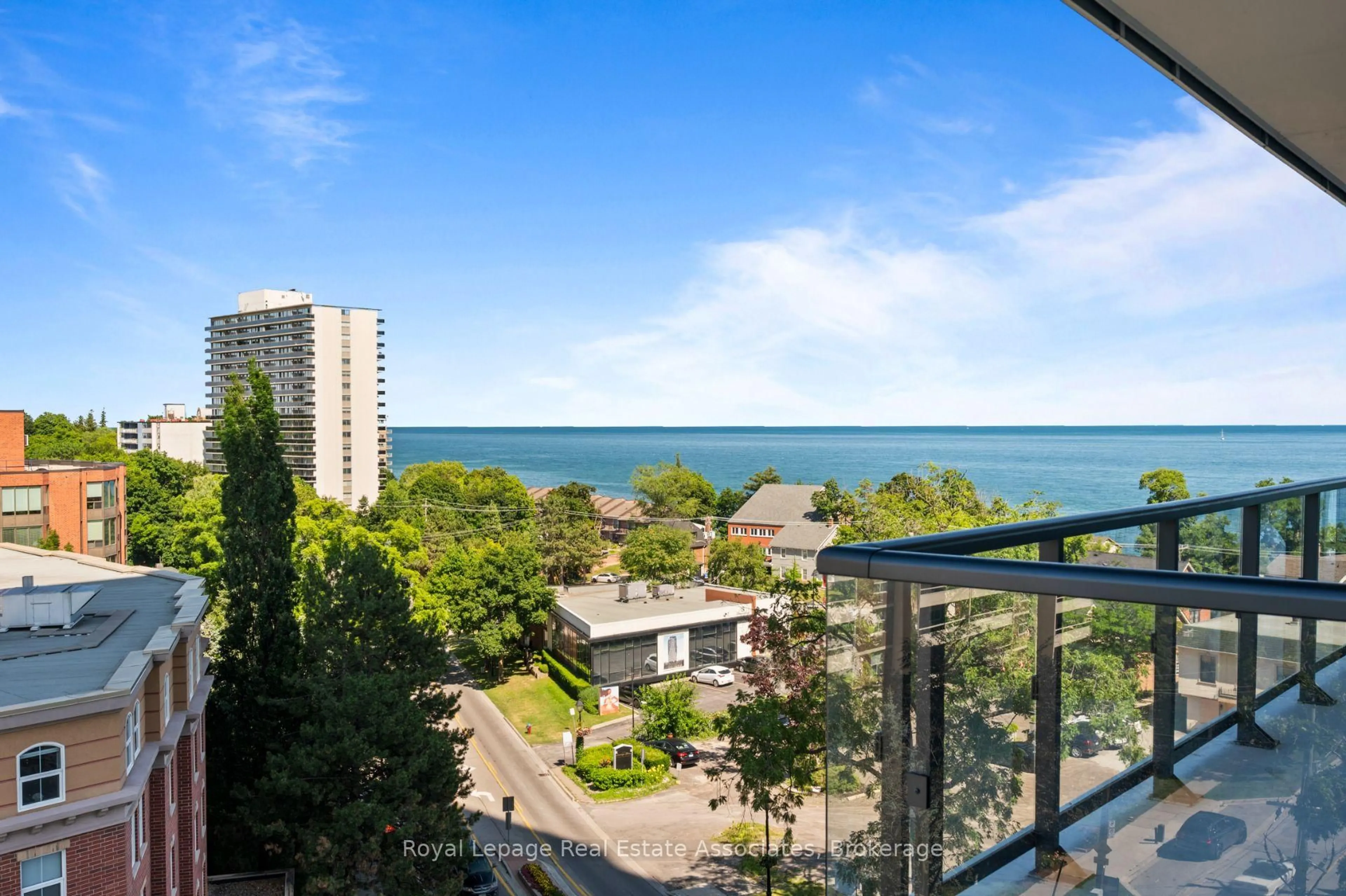 Balcony in the apartment, water/lake/river/ocean view for 370 Martha St #602, Burlington Ontario L7R 0G9