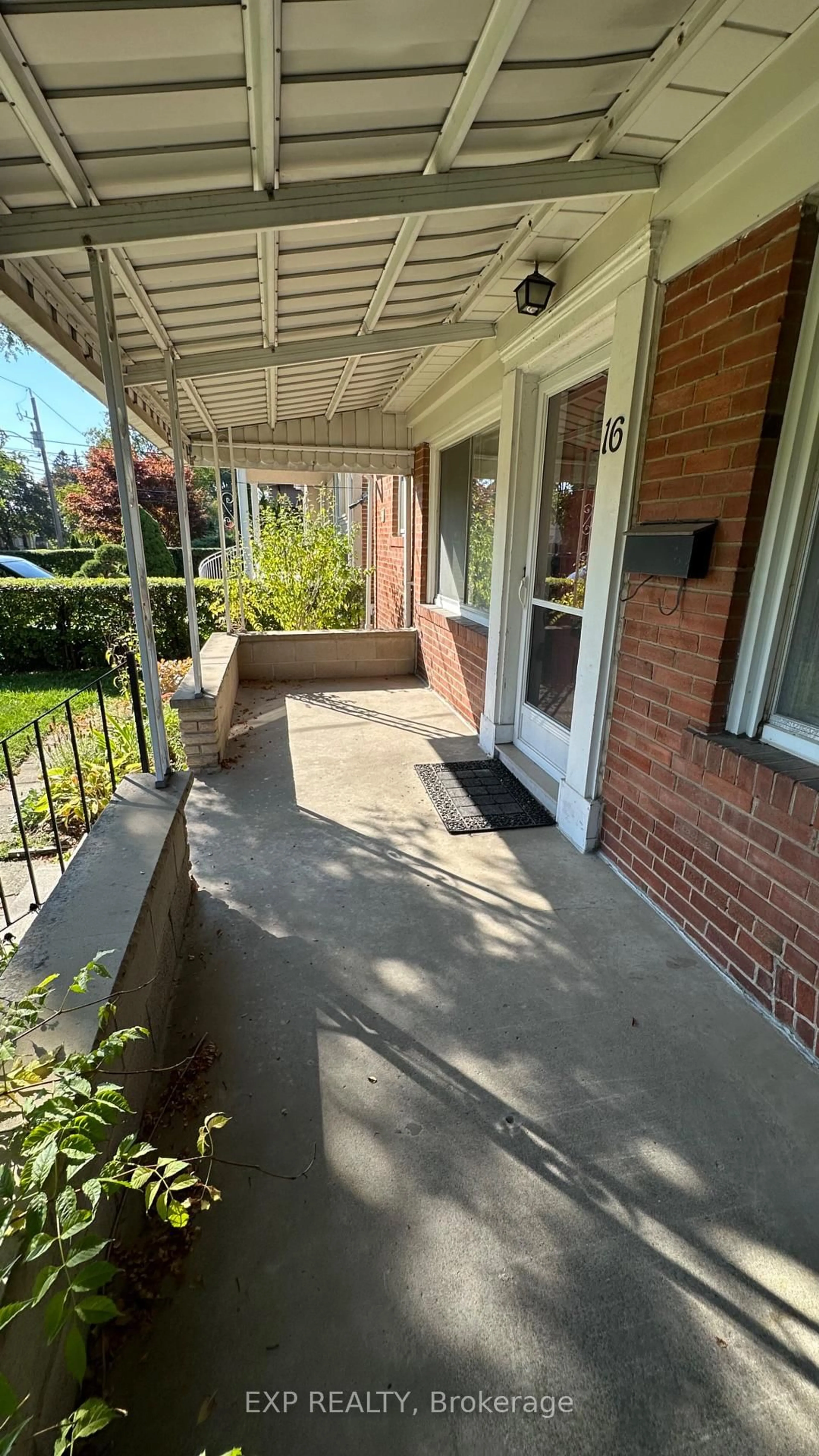 Patio, street for 16 King Georges Dr, Toronto Ontario M6M 2G9