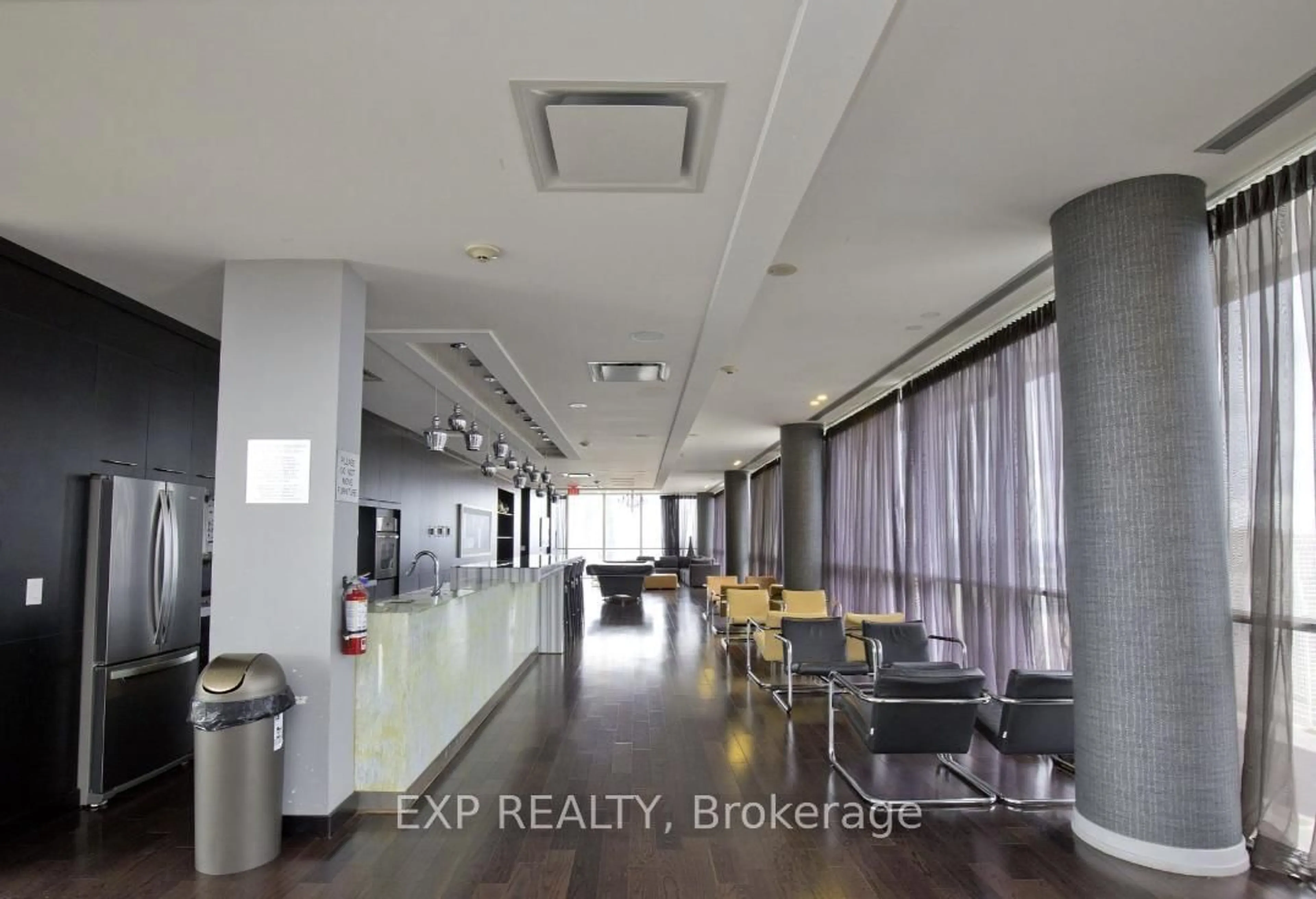 Lobby for 223 Webb Dr #1712, Mississauga Ontario L5B 0E8
