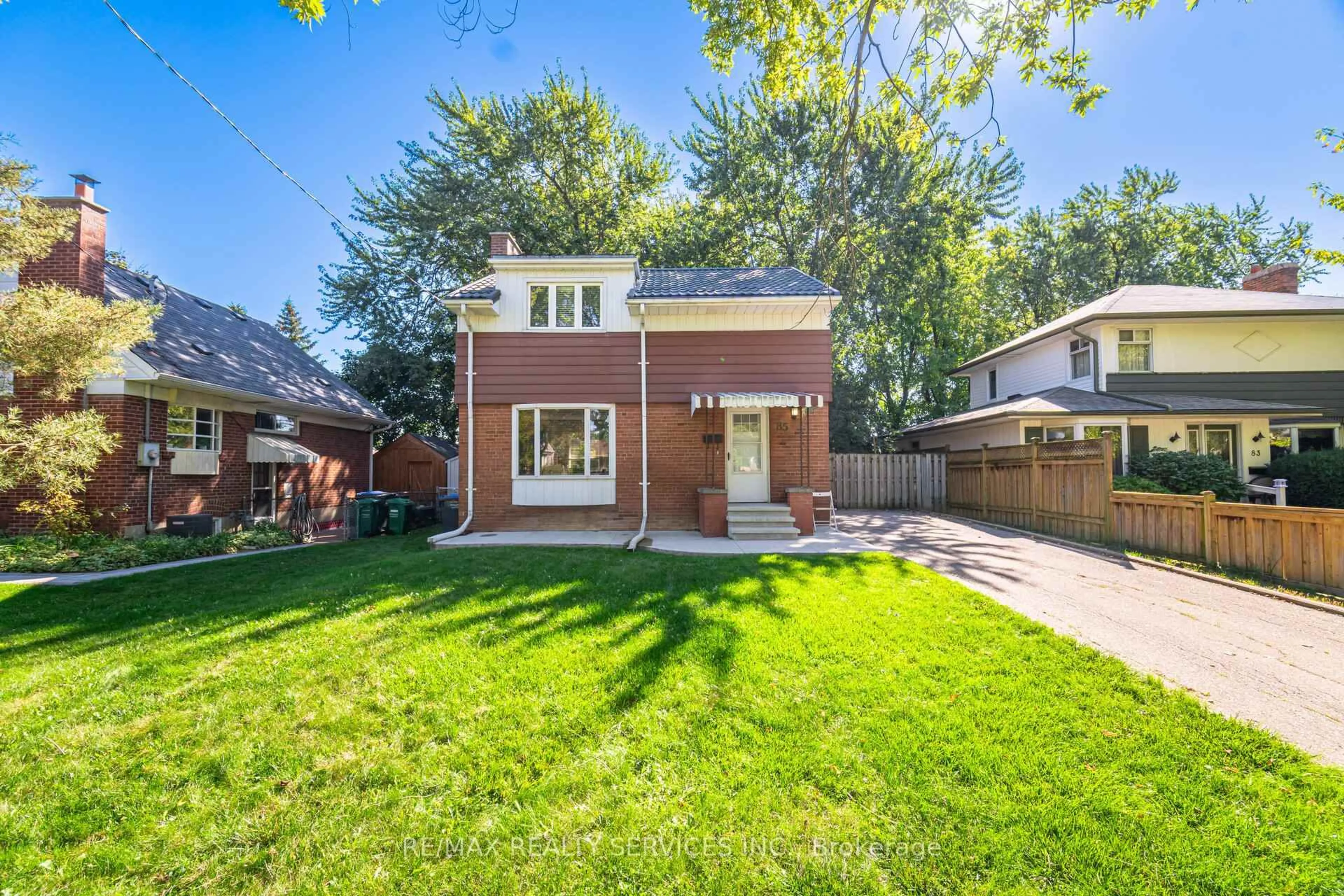 Home with brick exterior material, street for 85 Eldomar Ave, Brampton Ontario L6W 1P9