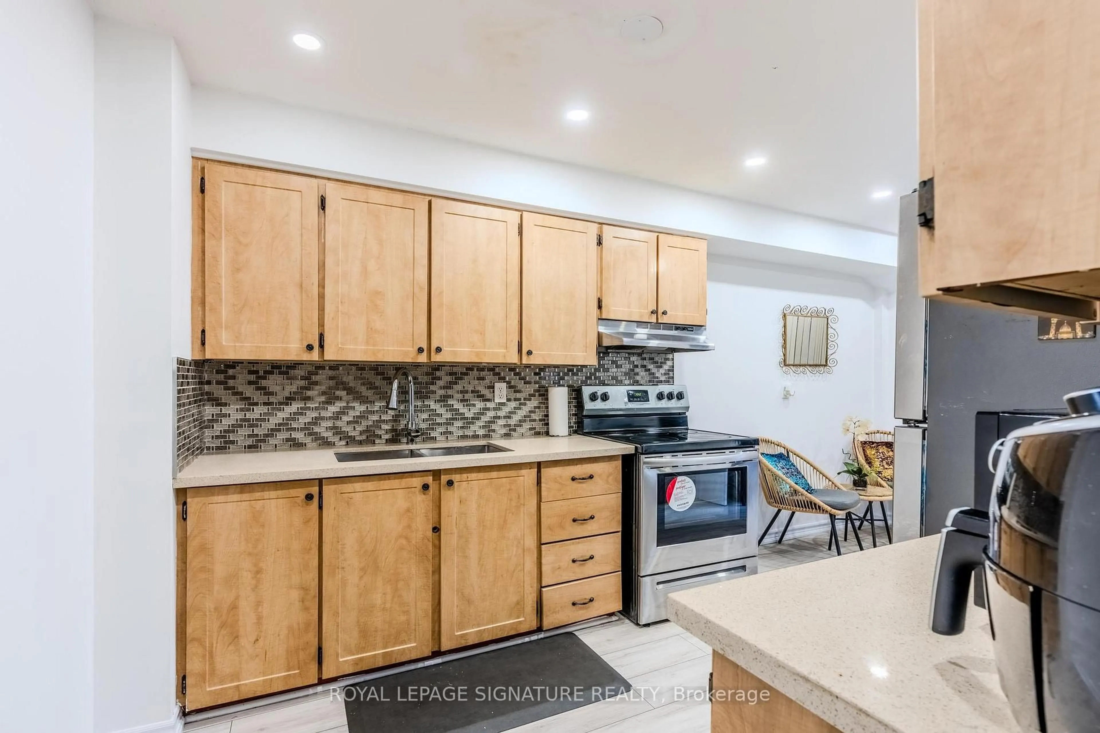 Unknown for 2170 Bromsgrove Rd #84, Mississauga Ontario L5J 4J2