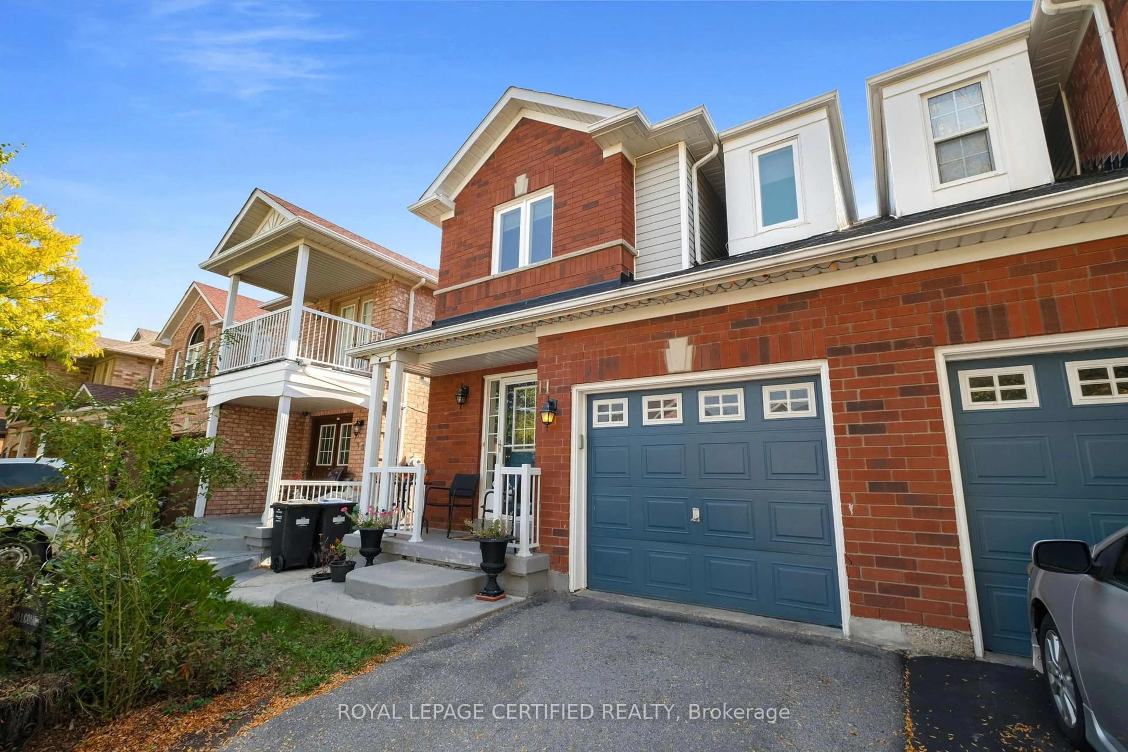 Home with brick exterior material, street for 11 Briarcroft Rd, Brampton Ontario L7A 1X6