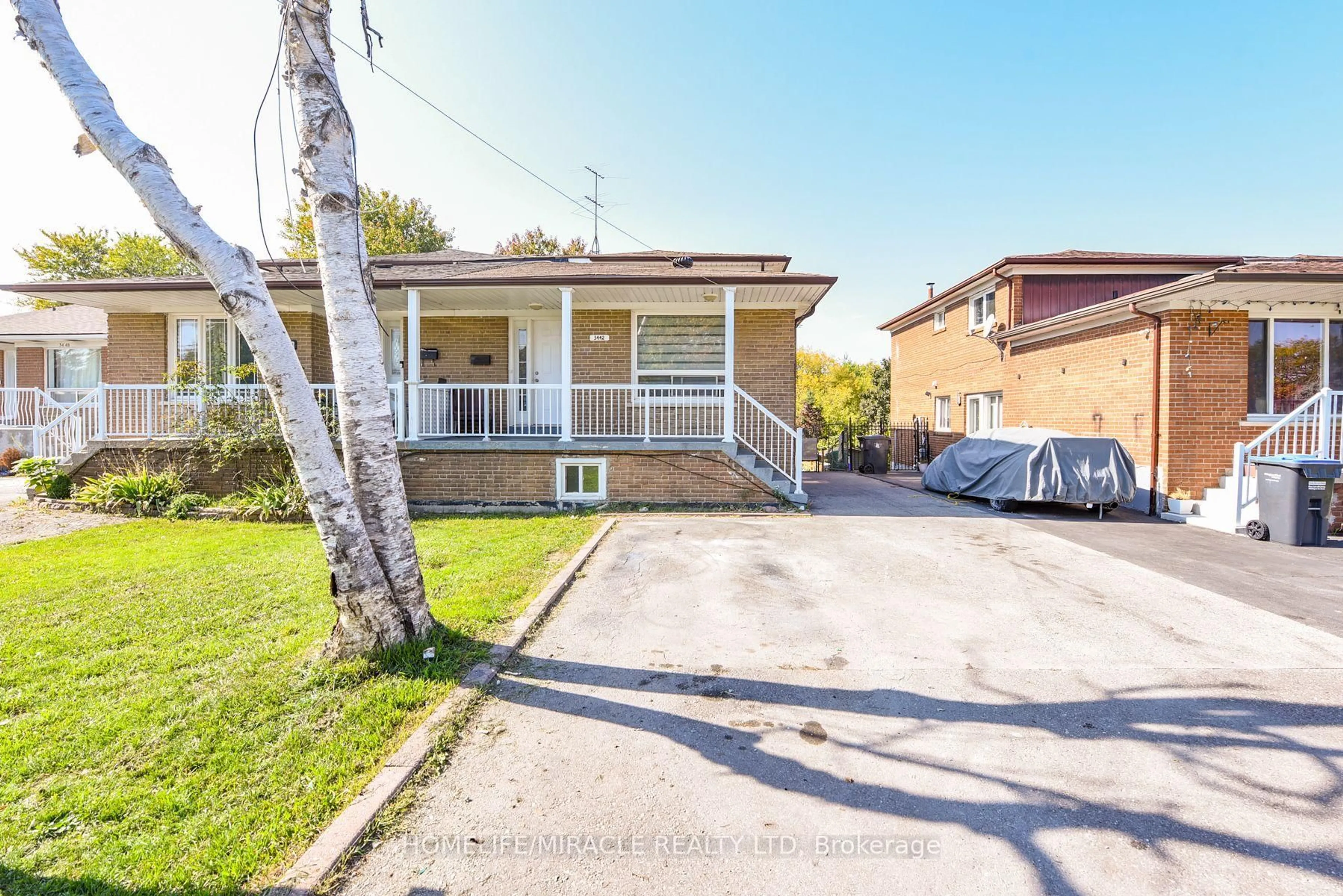 Unknown for 3442 Laddie Cres, Mississauga Ontario L4T 1N1
