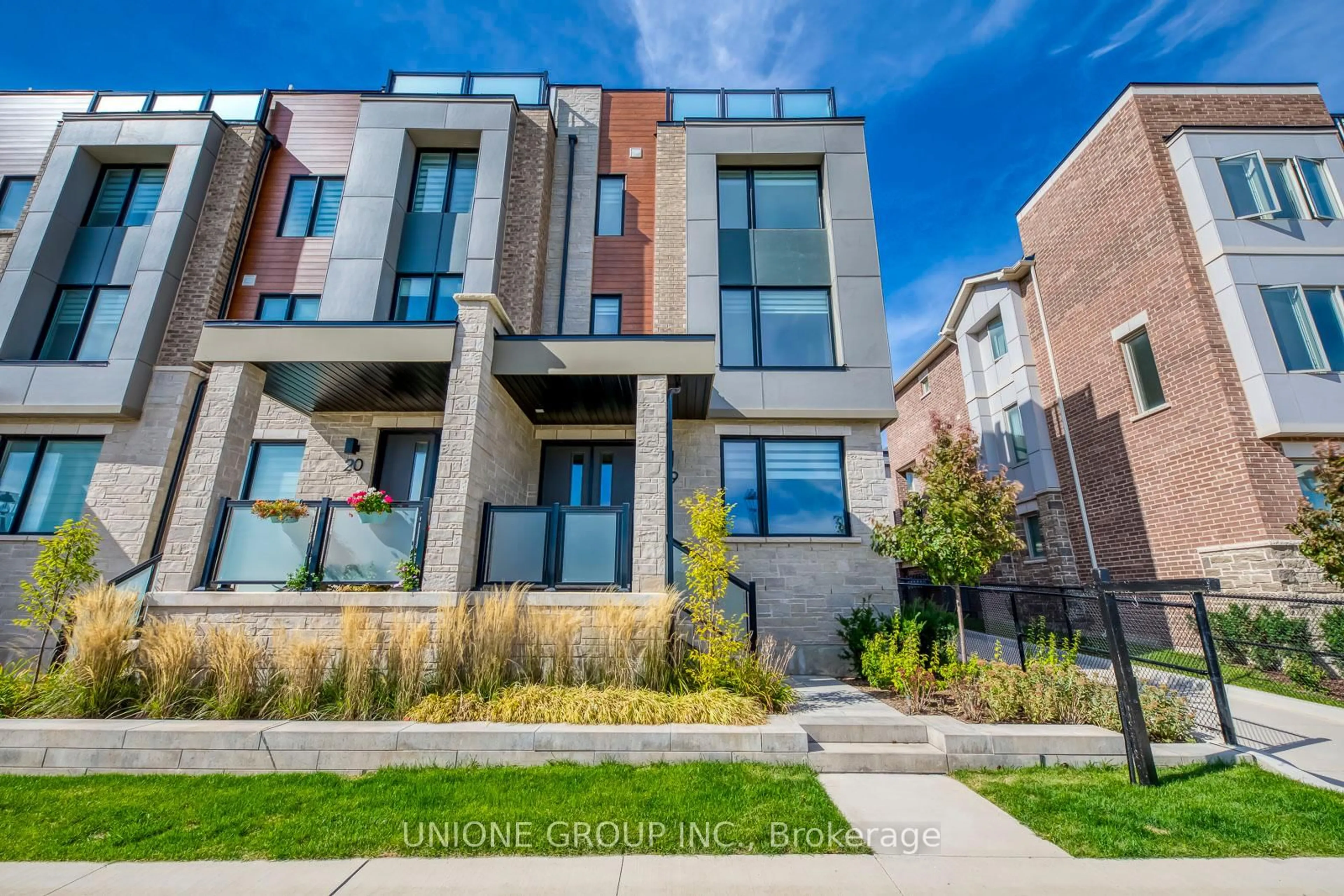 Home with brick exterior material, street for 3070 John Mckay Blvd #19, Oakville Ontario L6H 7W4