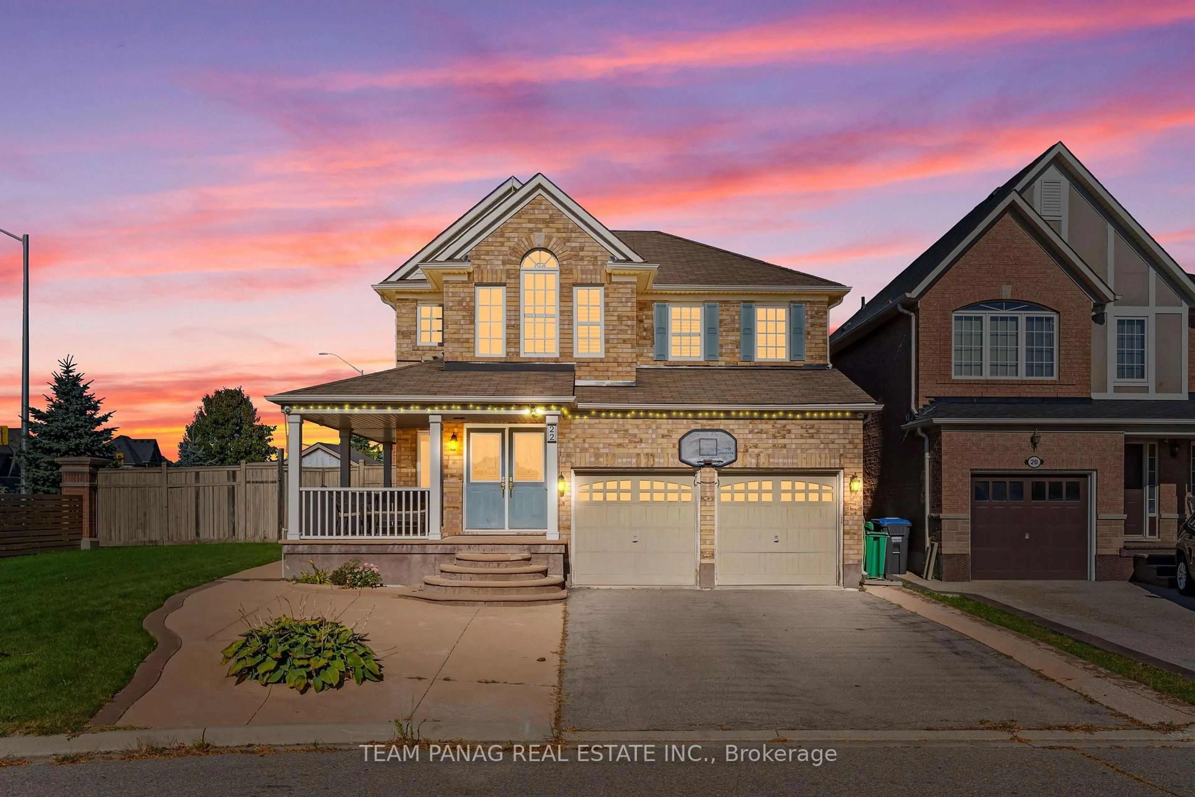 Home with brick exterior material, street for 22 Coachlight Cres, Brampton Ontario L6P 2Y6