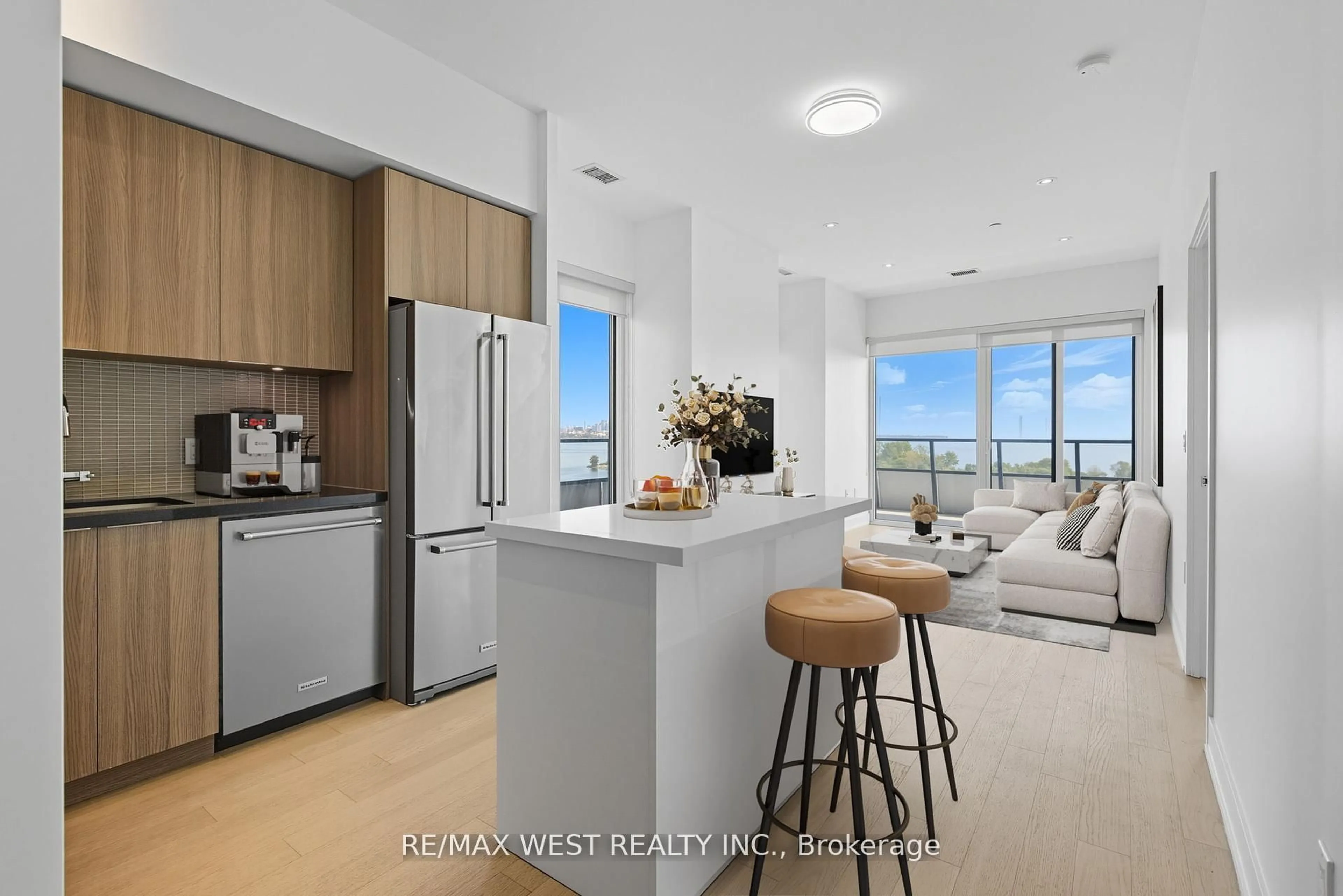 Open concept kitchen, unknown for 20 Shore Breeze Dr #702, Toronto Ontario M8V 0C7