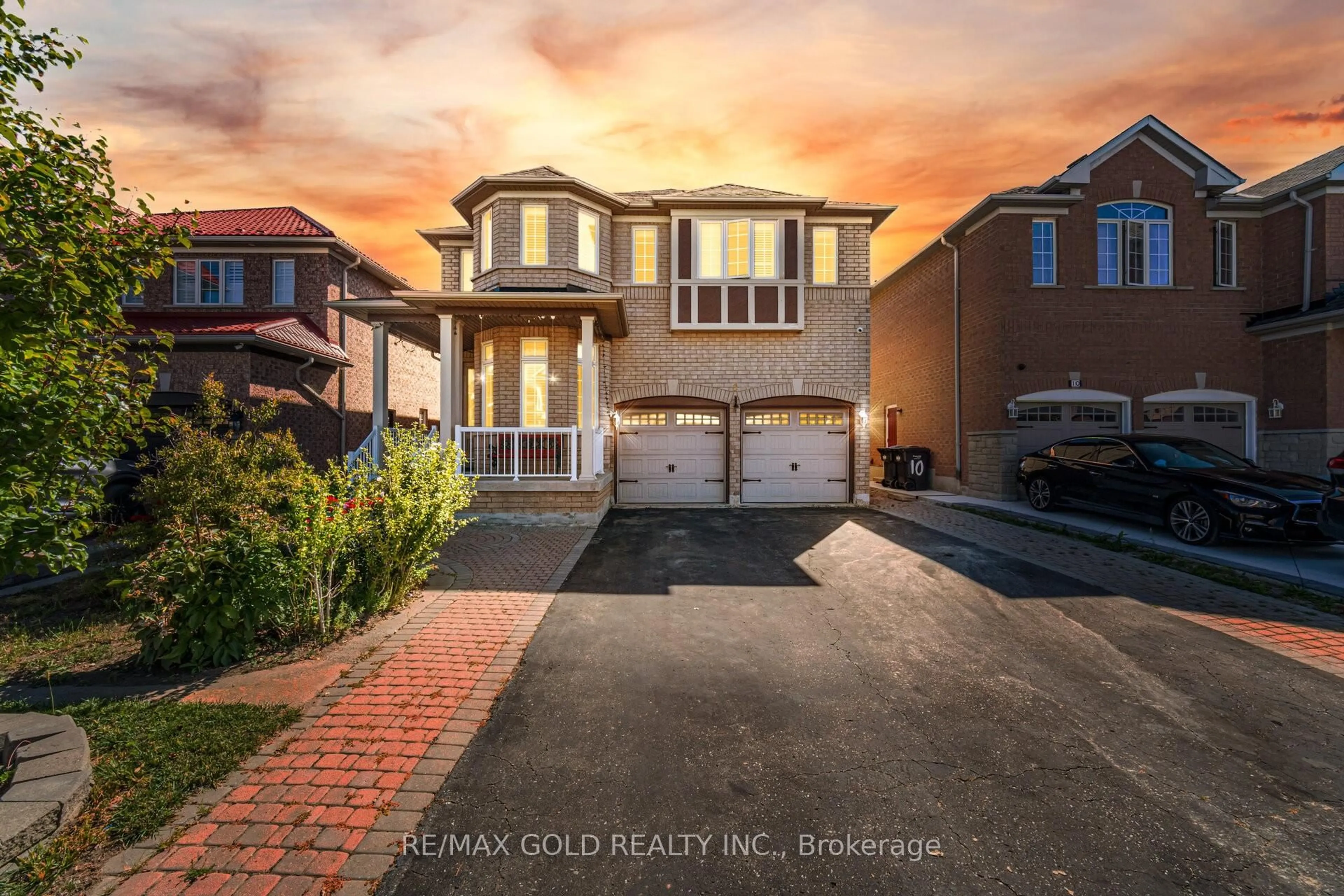 Unknown for 8 Goreridge Cres, Brampton Ontario L6P 1P2