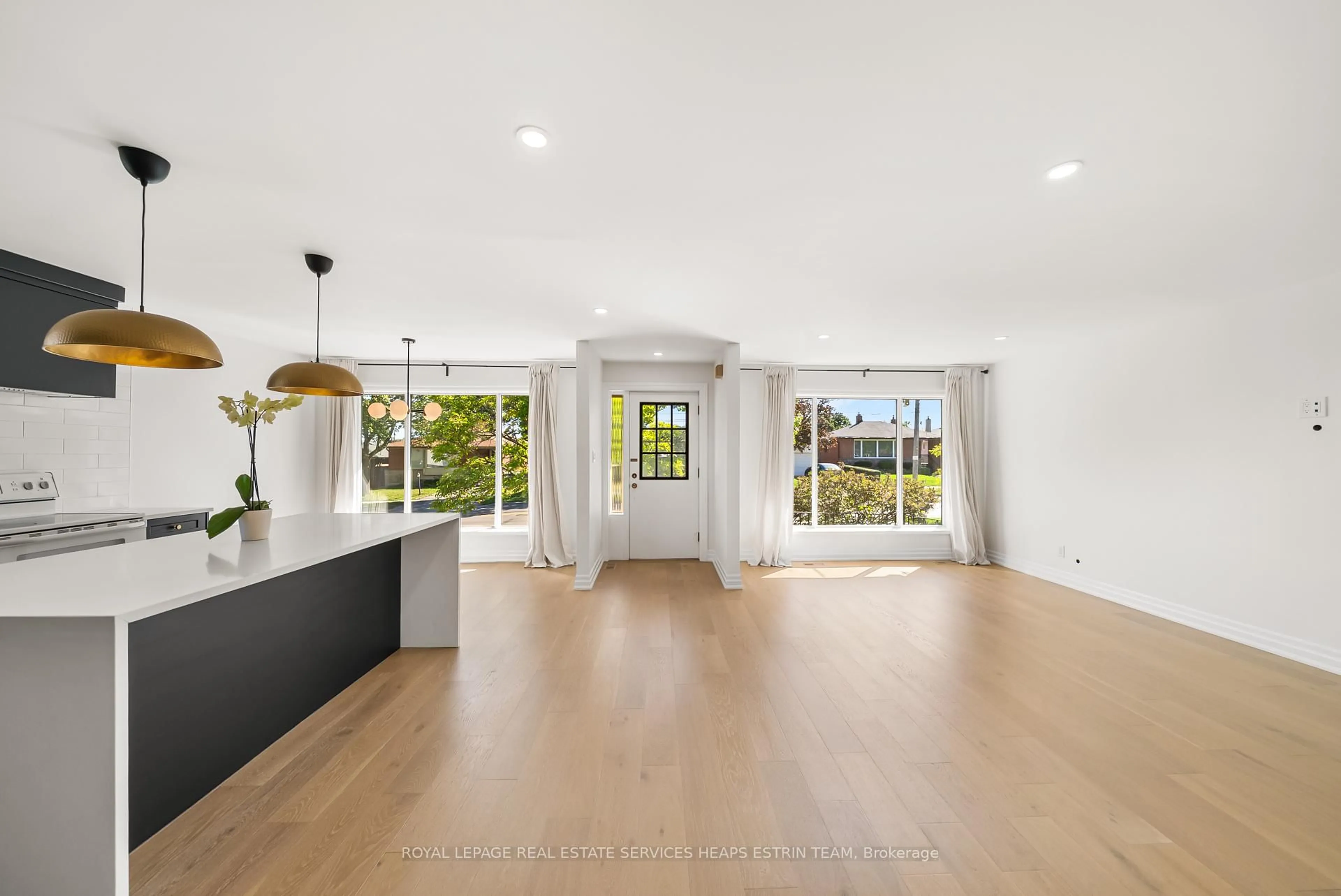 Open concept kitchen, unknown for 10 Golfdown Dr, Toronto Ontario M9W 2H5