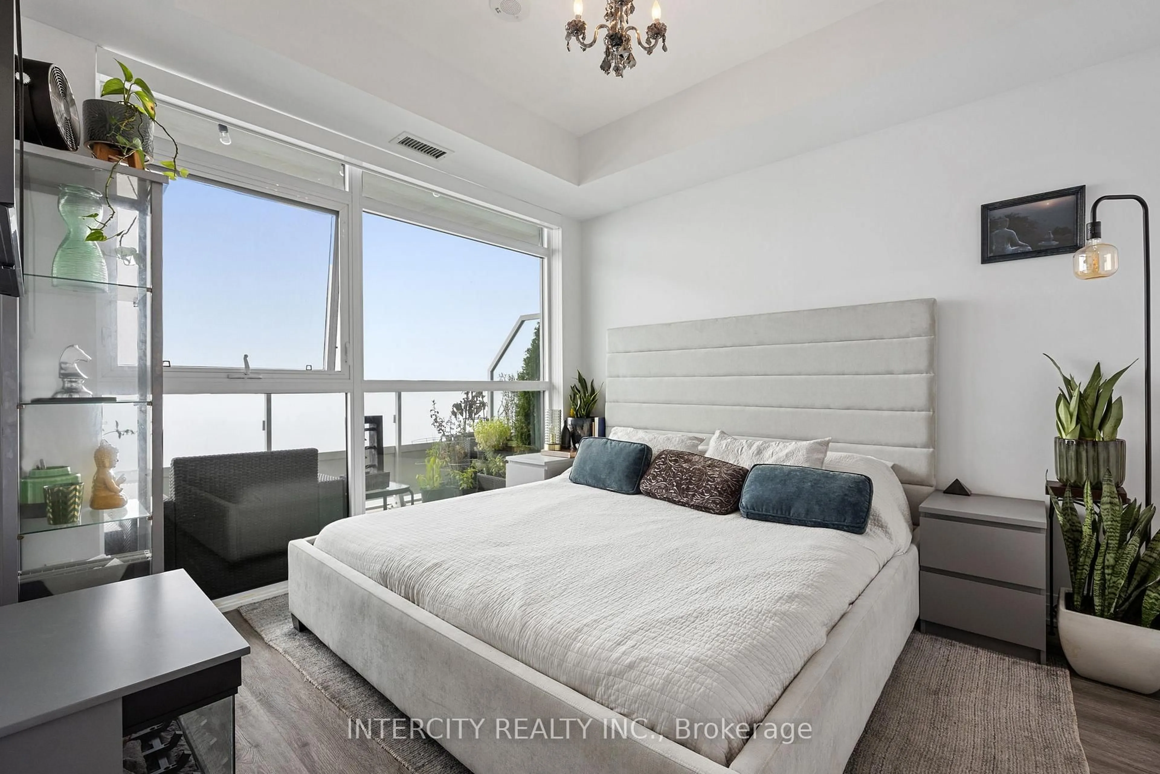 Bedroom with bed, unknown for 251 Manitoba St #2605, Toronto Ontario M8Y 0C7