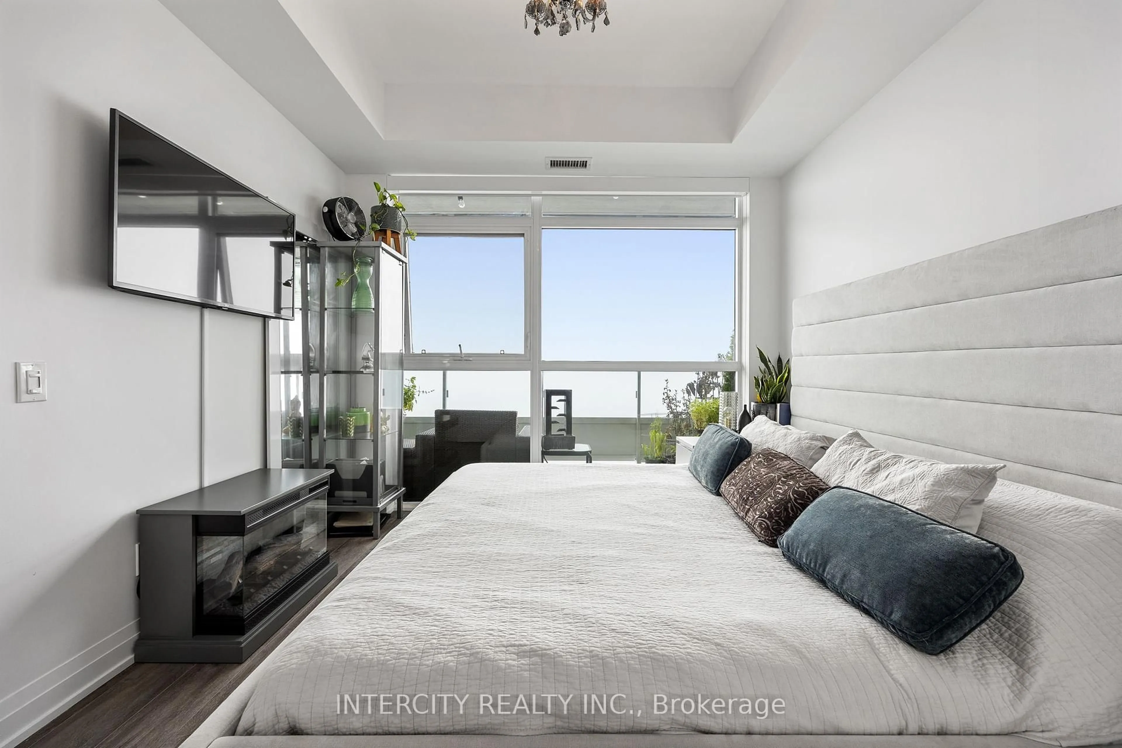 Bedroom with bed, unknown for 251 Manitoba St #2605, Toronto Ontario M8Y 0C7