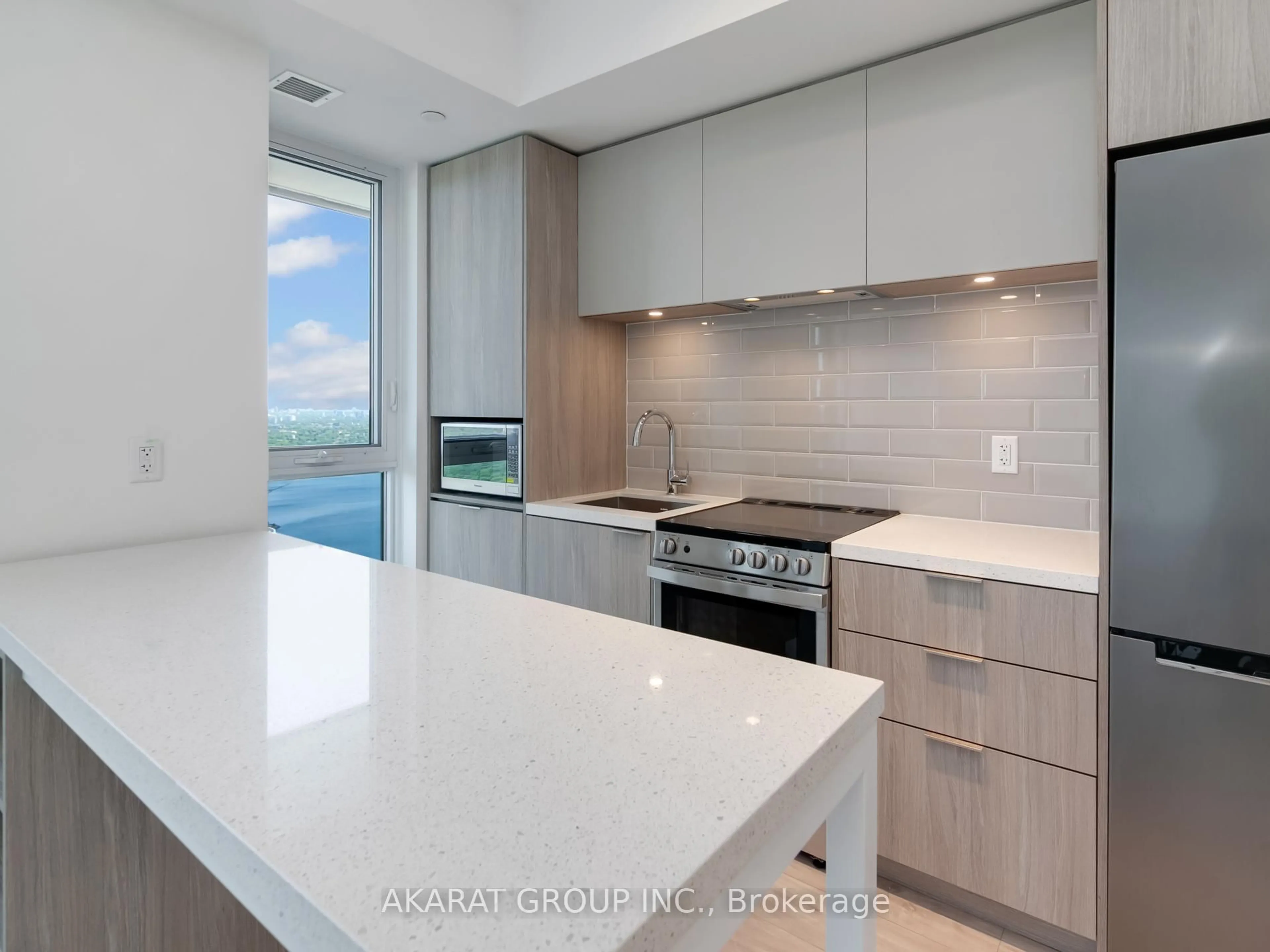 Contemporary kitchen, ceramic/tile floor for 70 Annie Craig Dr #4603, Toronto Ontario M8V 0G2