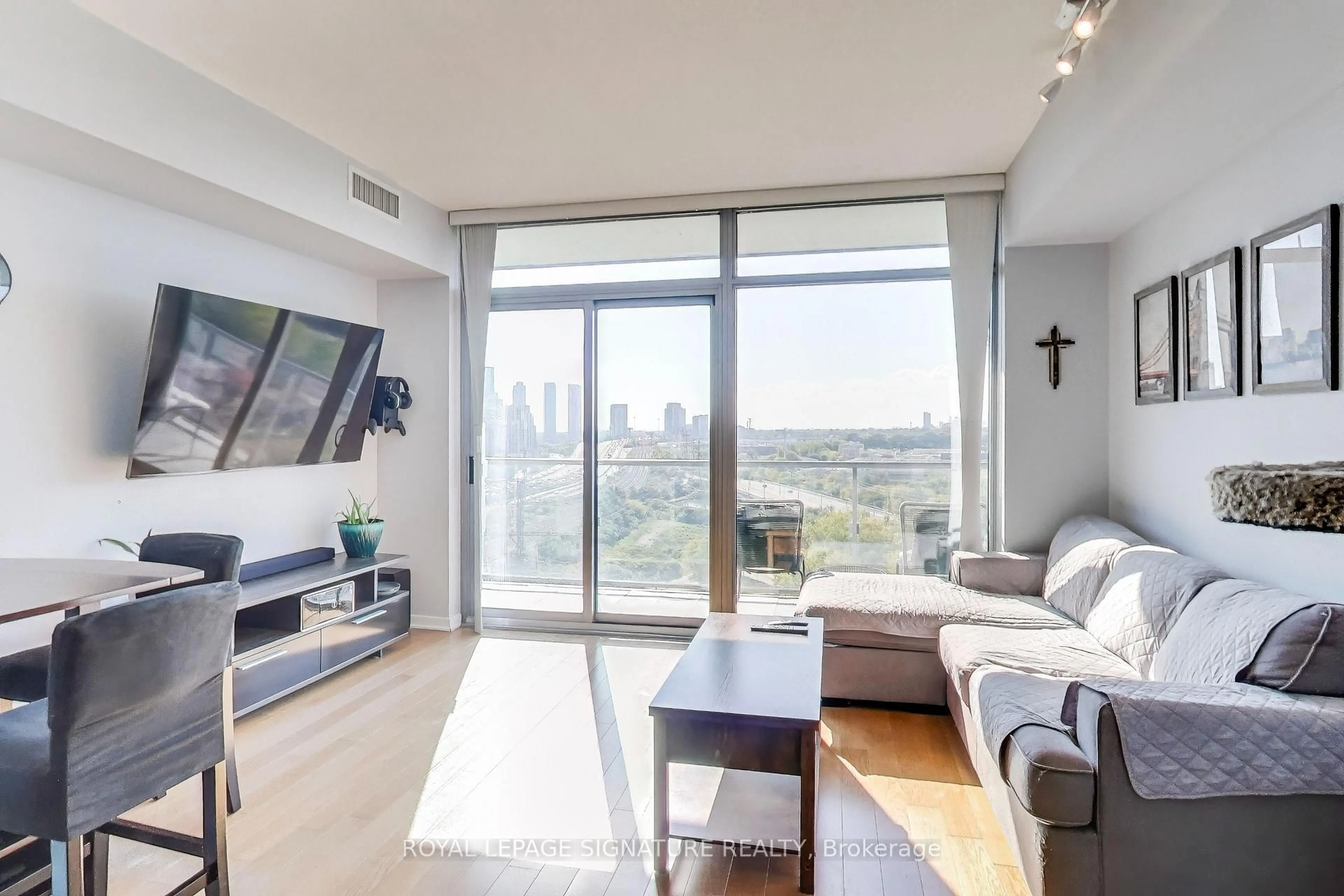 Living room with furniture, unknown for 105 The Queensway #1207, Toronto Ontario M6S 5B5