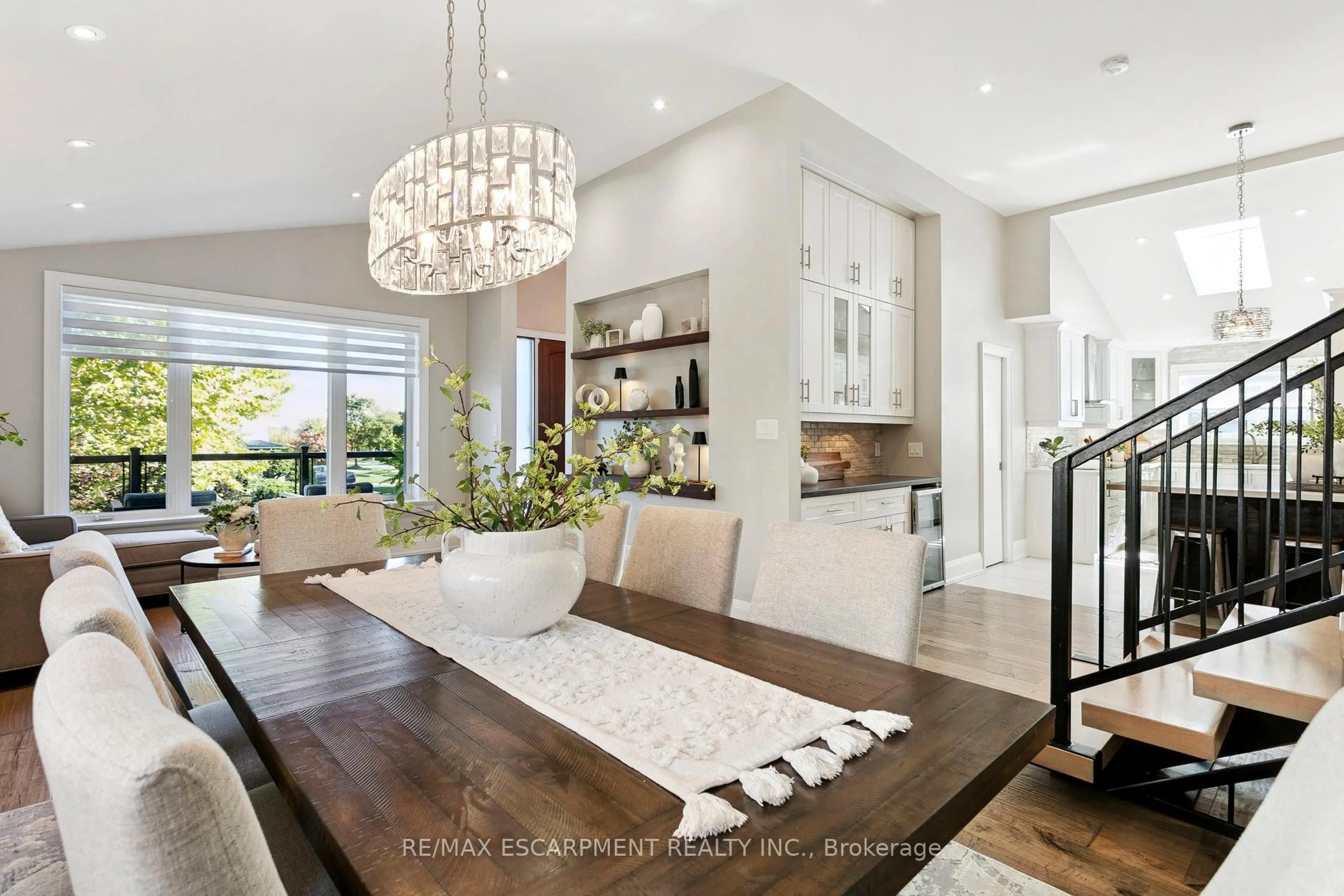 Unknown for 2683 Kingsberry Cres, Mississauga Ontario L5B 2K6