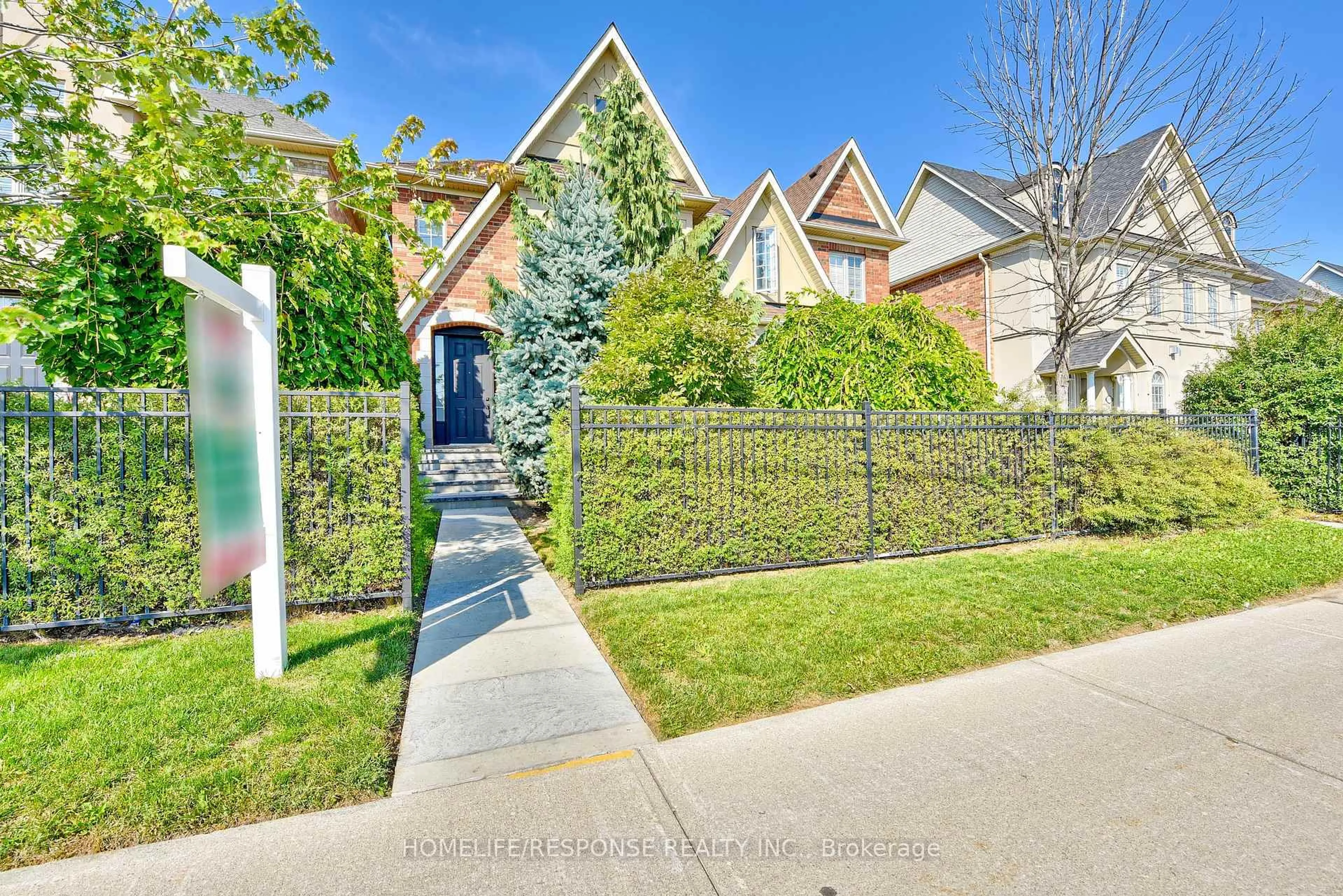 Home with brick exterior material, street for 3927 Eglinton Ave, Mississauga Ontario L5M 8A7