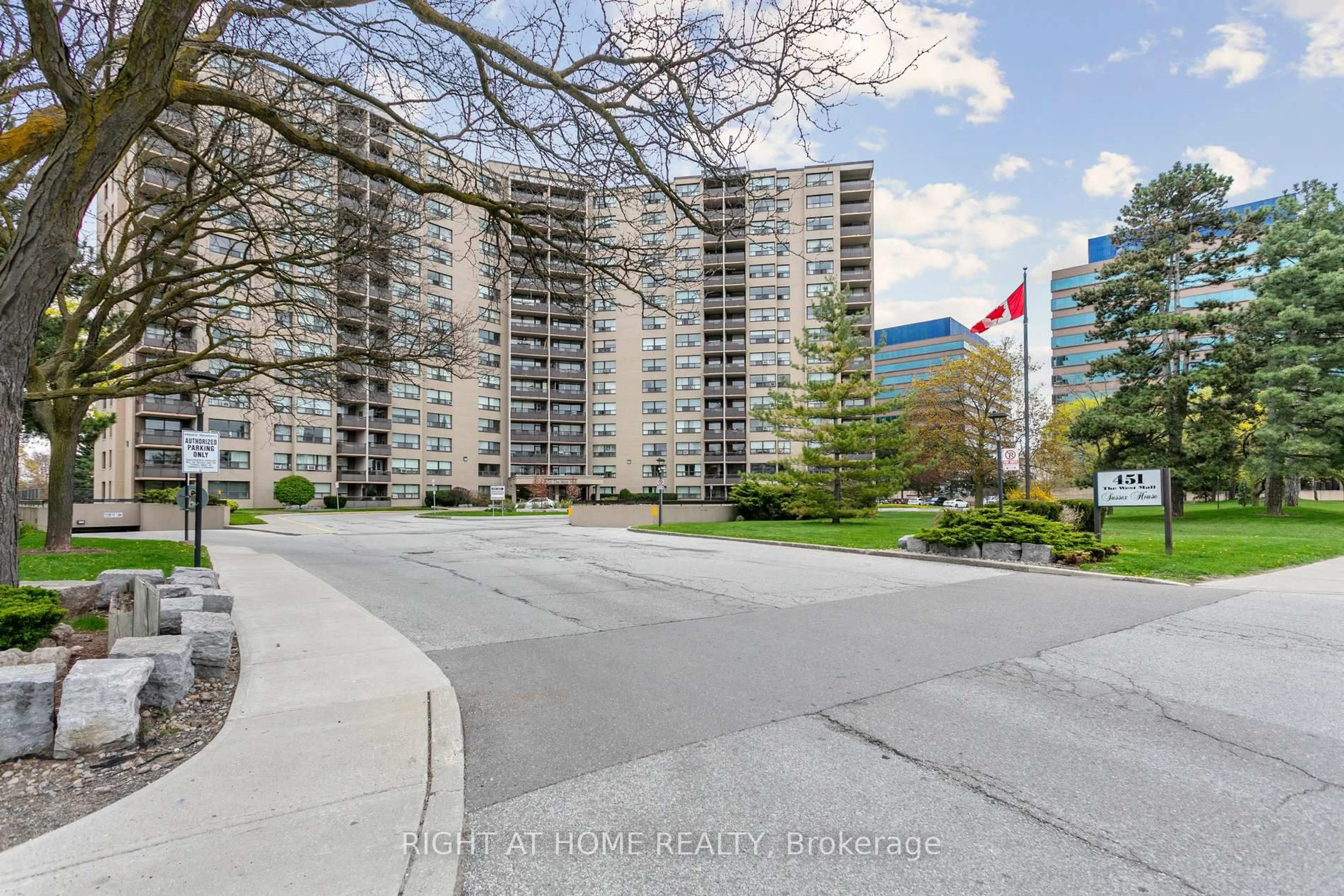 A pic from outside/outdoor area/front of a property/back of a property/a pic from drone, city buildings view from balcony for 451 The West Mall #1616, Toronto Ontario M9C 1G1