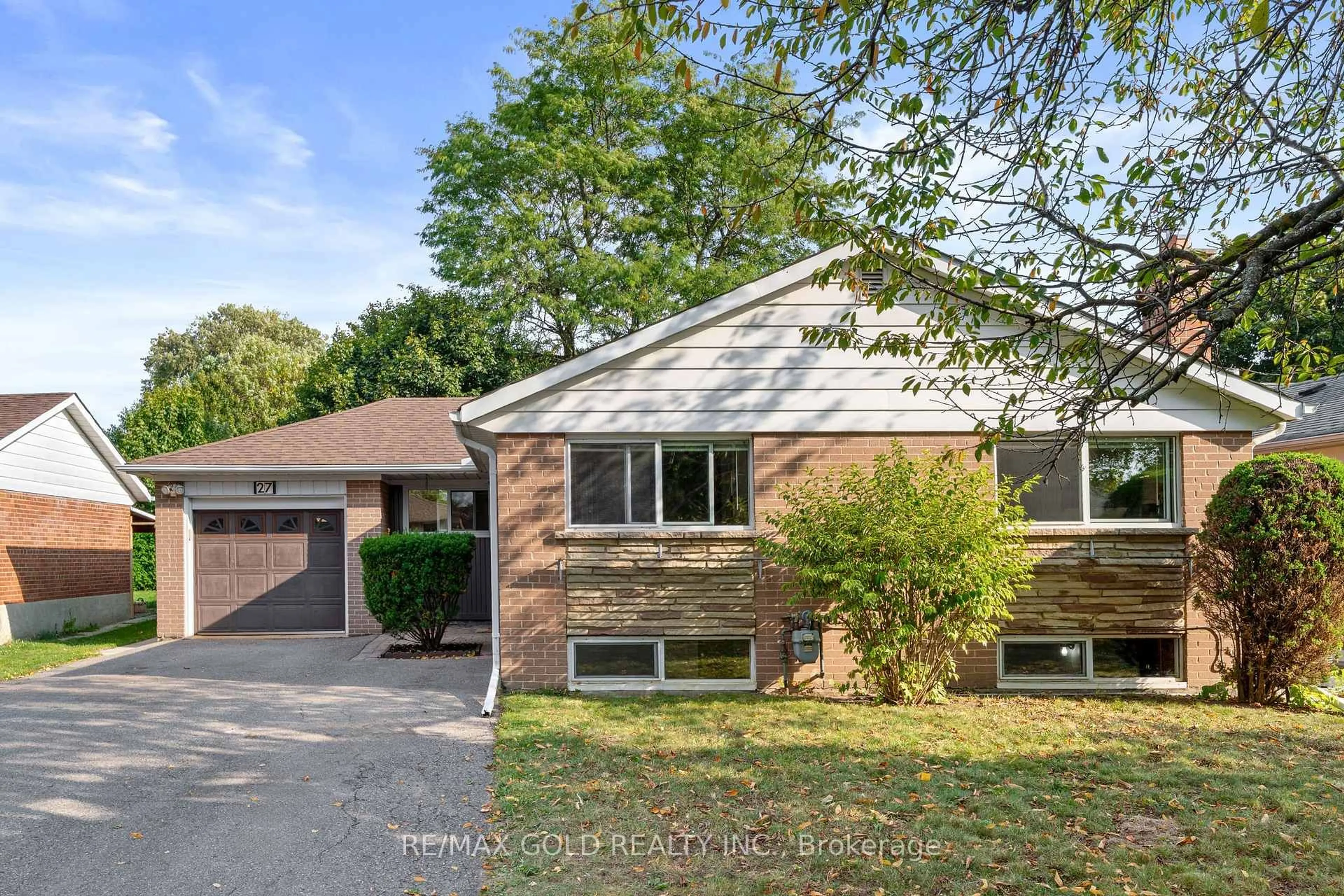 Home with brick exterior material, street for 27 Burgby Ave, Brampton Ontario L6X 2G7