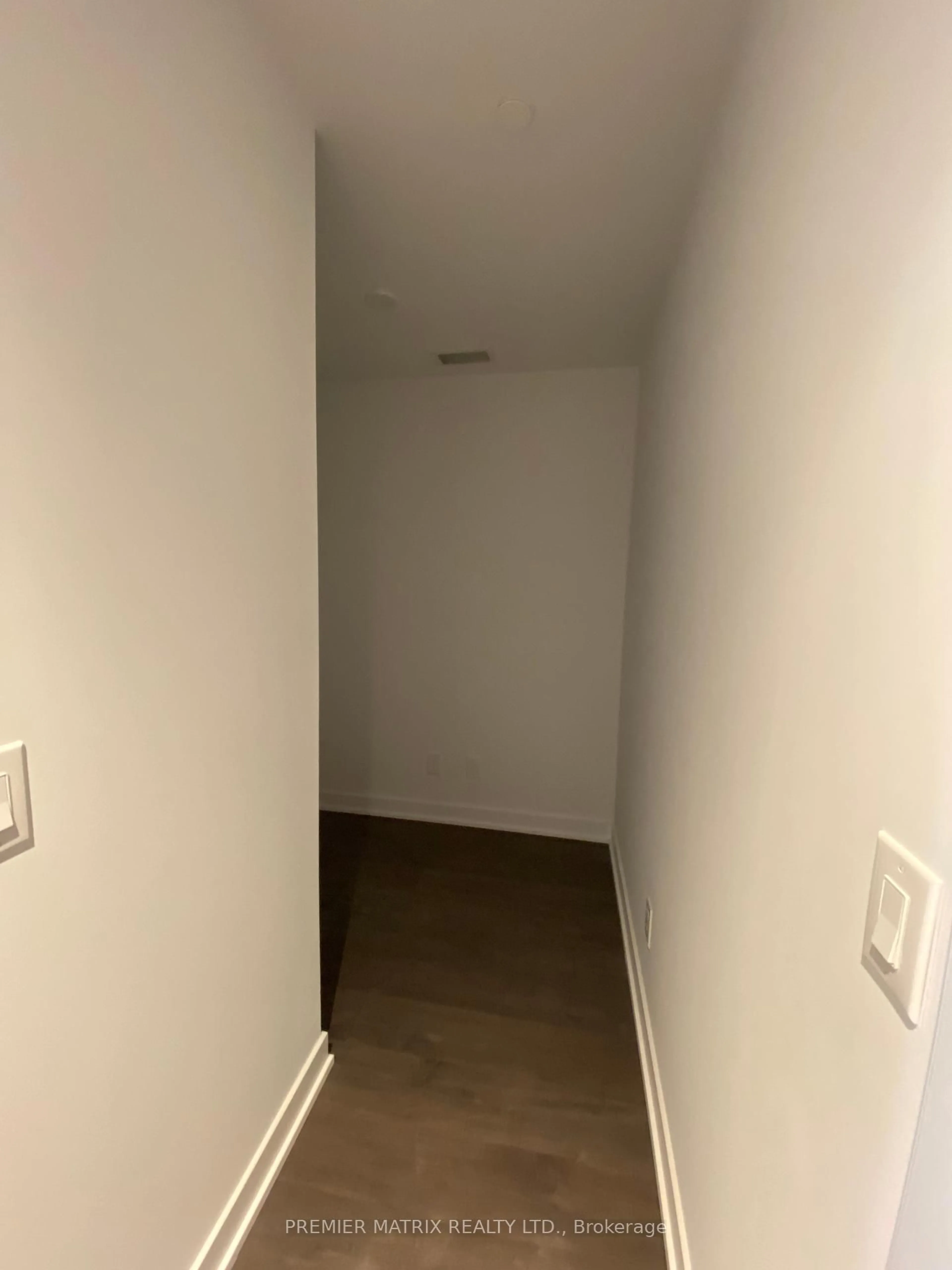 A pic of a room for 1926 Lake Shore Blvd #4003, Toronto Ontario M6S 1A1