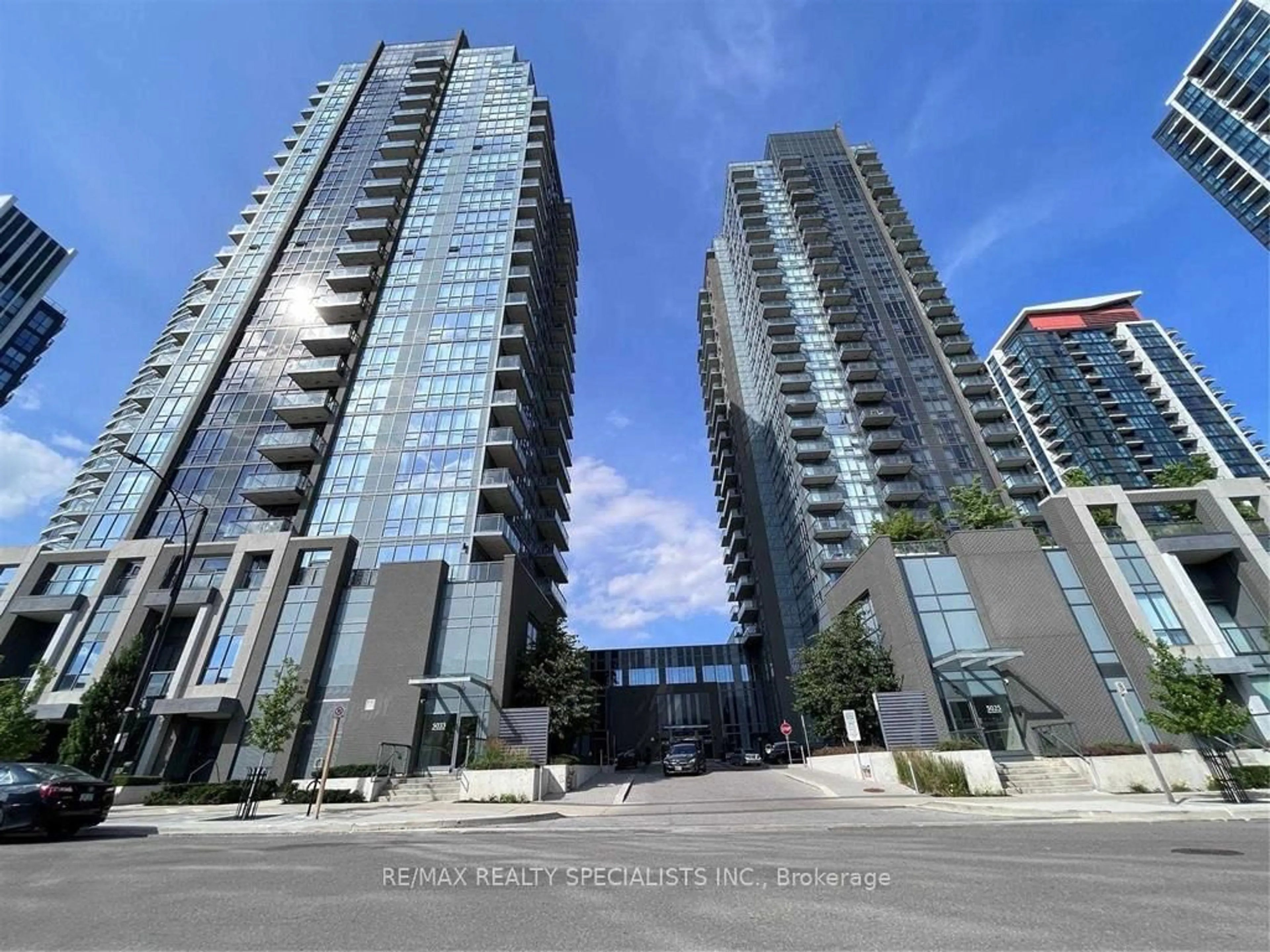 Indoor foyer for 5033 Four Springs Ave #413, Mississauga Ontario L5R 0G6