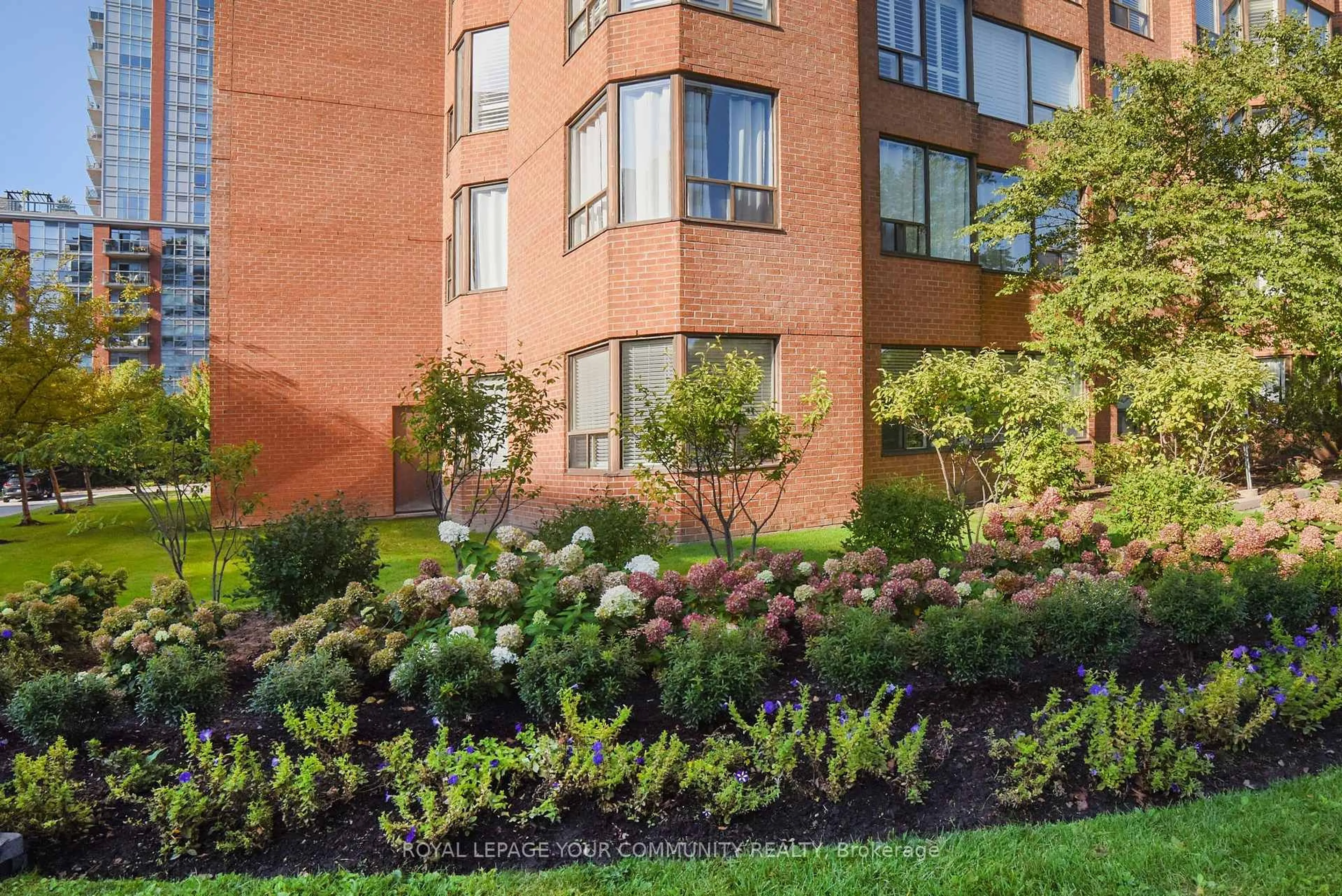 Unknown for 1270 Maple Crossing Blvd #1808, Burlington Ontario L7S 2J3