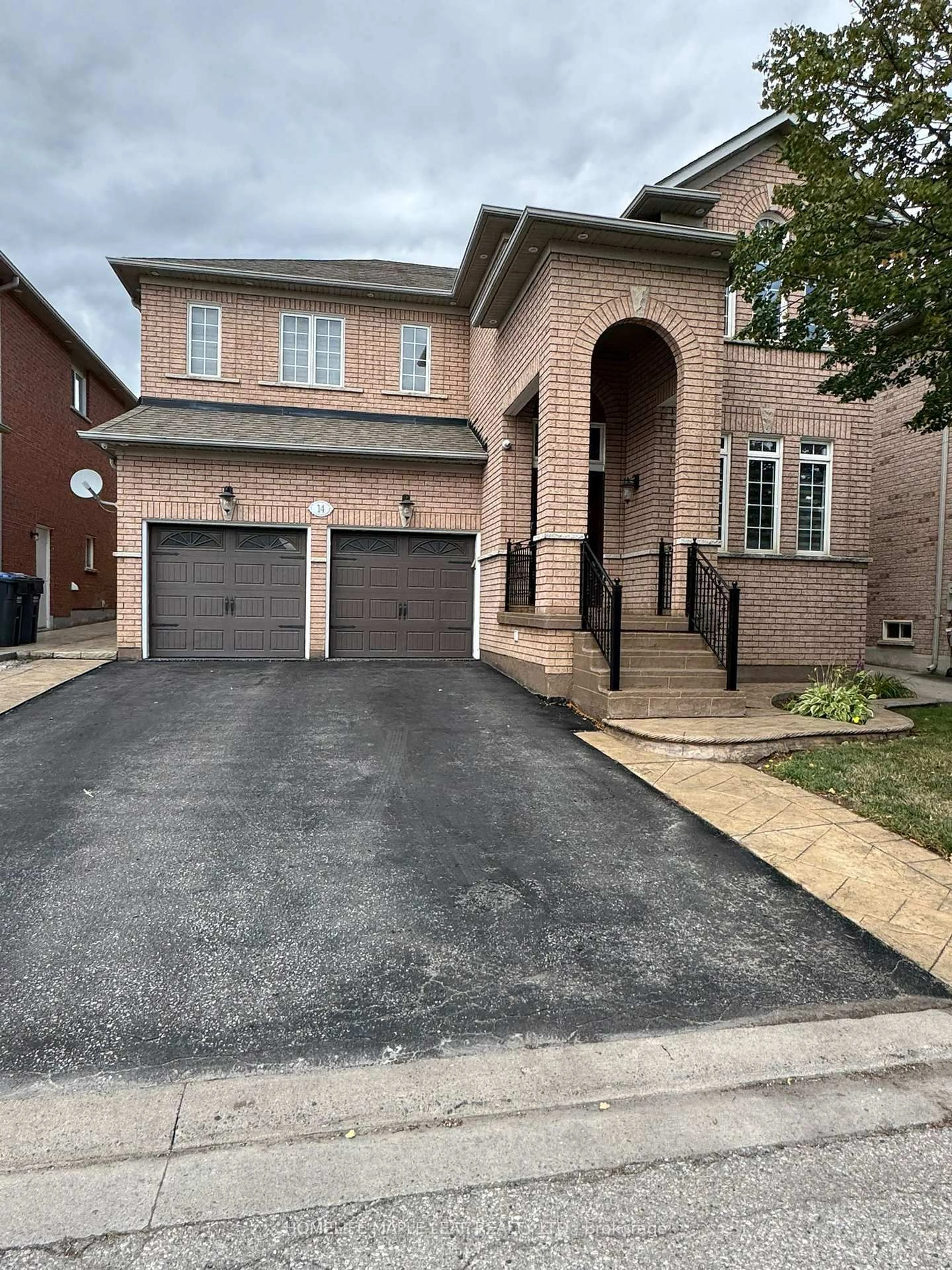 Home with brick exterior material, street for 14 Gorevale Dr, Brampton Ontario L6P 1N8