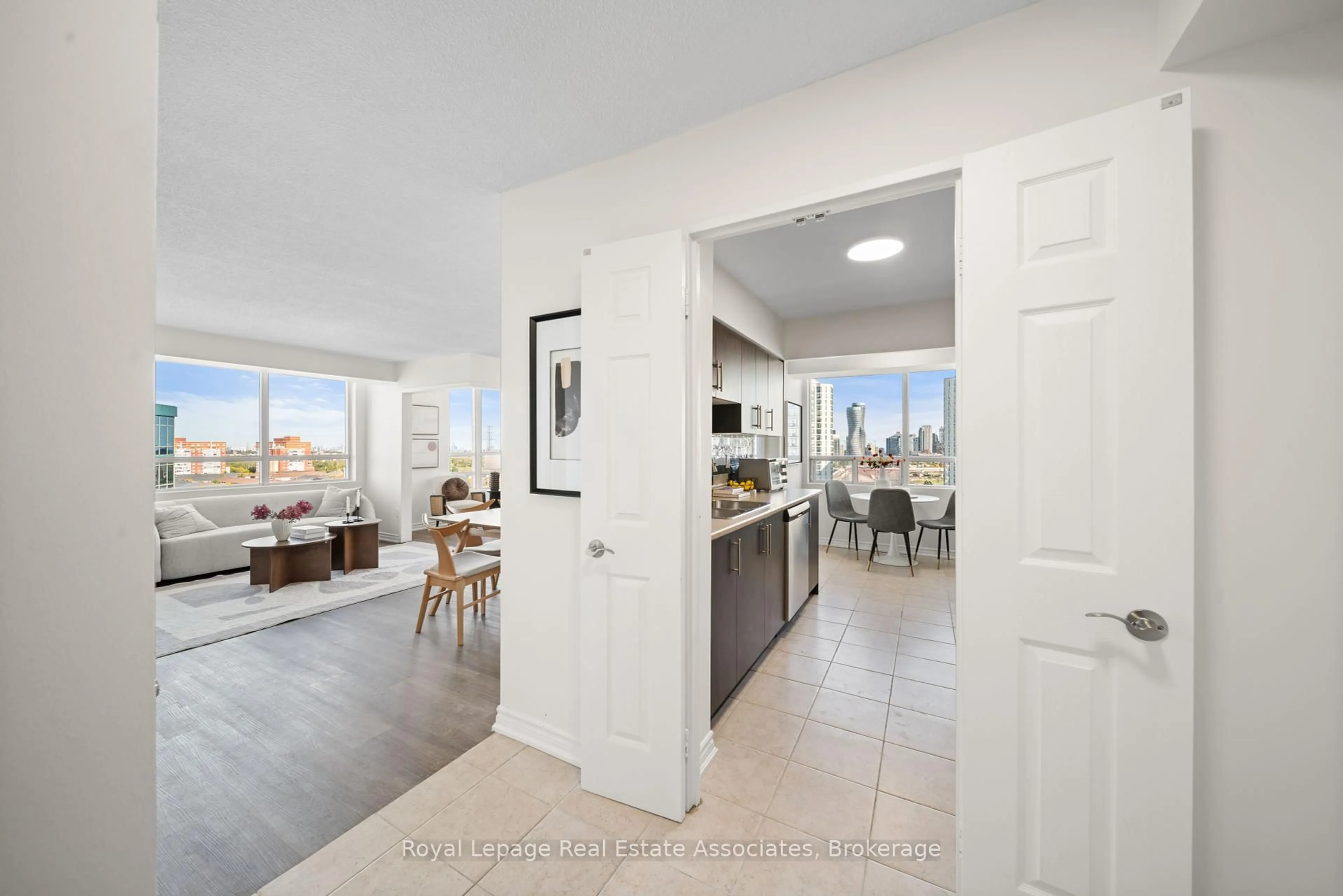 Unknown for 50 Kingsbridge Garden Circ #1206, Mississauga Ontario L5R 1Y2