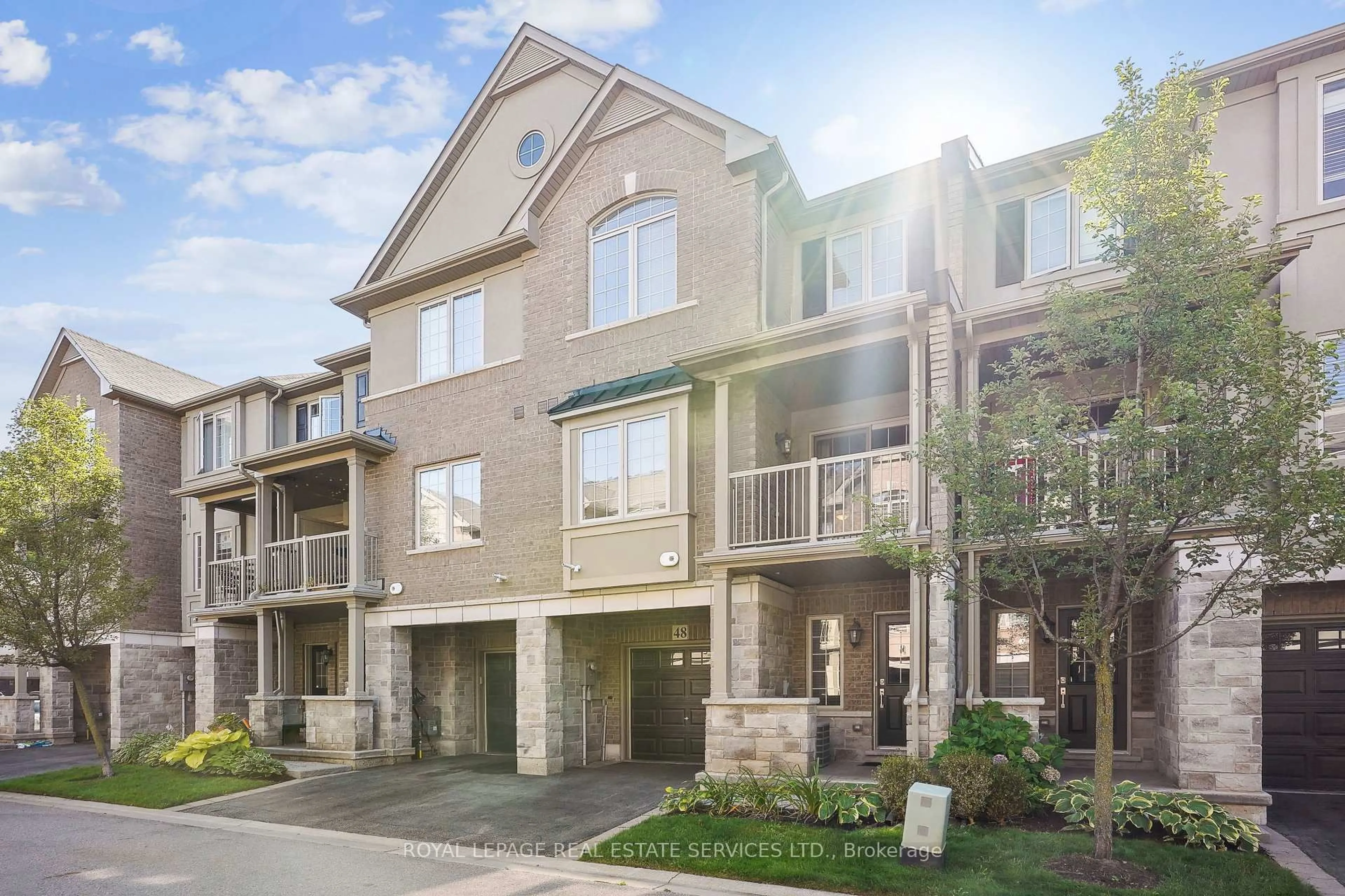Patio, street for 2086 Ghent Ave #48, Burlington Ontario L7R 0E1